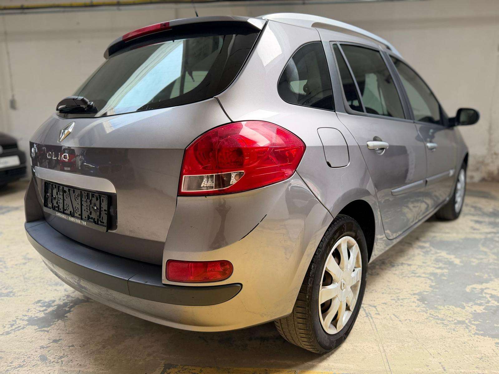 Renault Clio Clio 1.2i Authentique