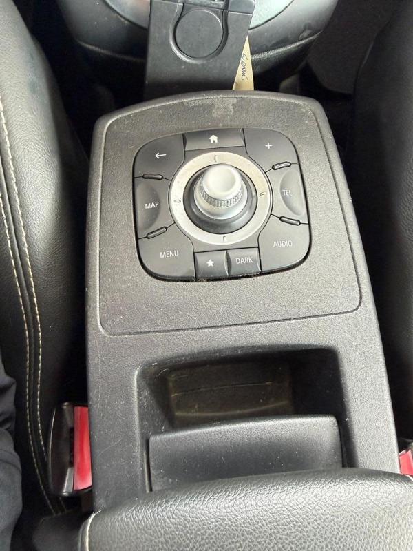 Renault Grand Scenic PHASE 3 BOSE 1ERE MAIN SUIVI CHAINE DISTRIBUTION GPS PAIEMENT 4 OU 10 FOIS