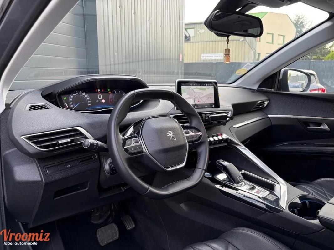 Peugeot 3008 1.5 BlueHDI 130ch Allure EAT8 / Toit ouvrant Cuir Focal