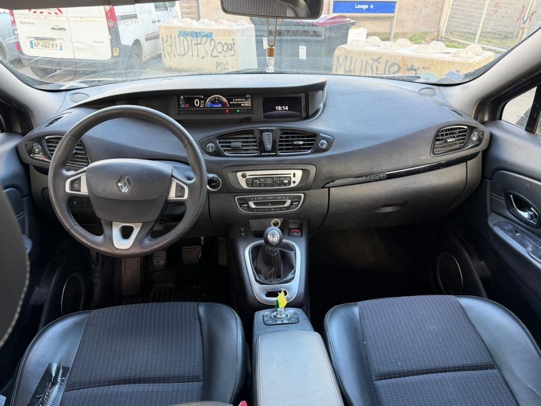 Renault Scenic PHASE 2 DYNAMIQUE GPS SEMI CUIR RADAR AVANT ARRIERE REGULATEUR PAIMENT 4 OU 10 FOIS