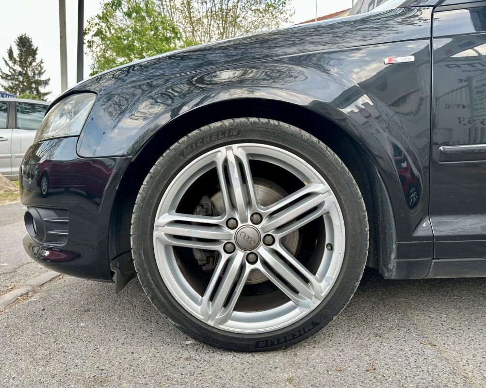 Audi A3 2.0 TDI 140 S-LINE S-TRONIC