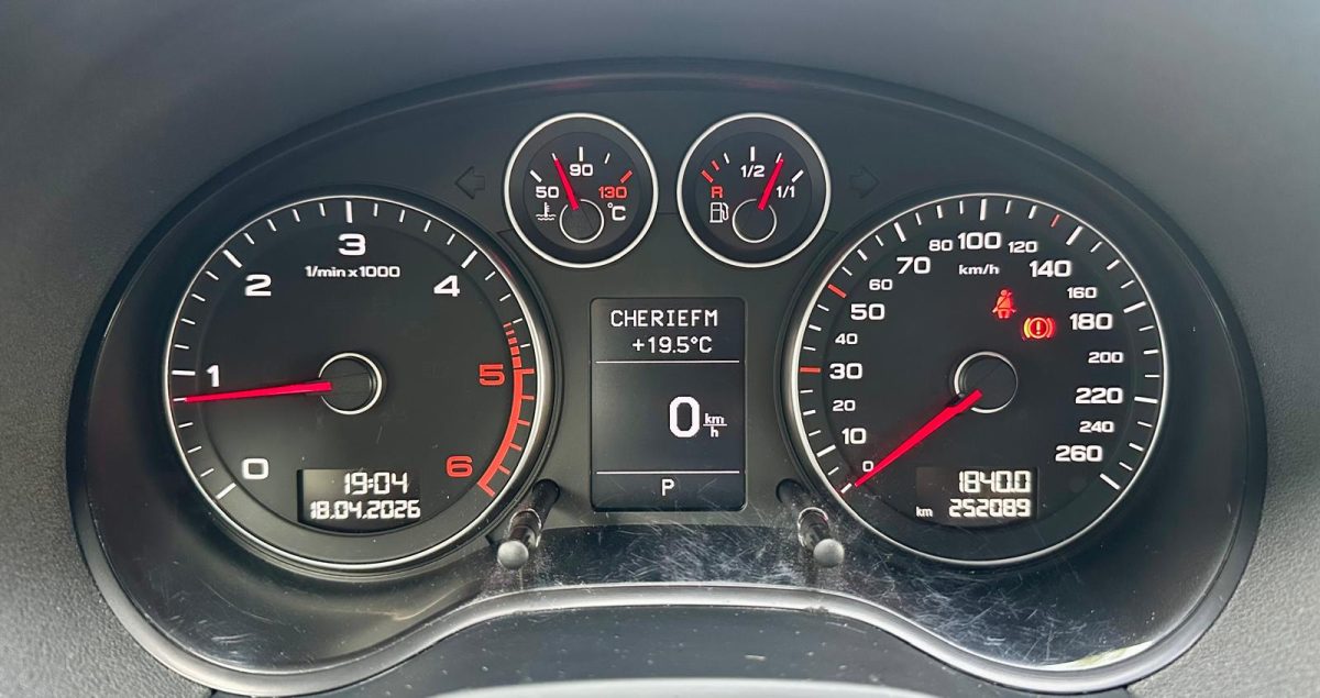 Audi A3 2.0 TDI 140 S-LINE S-TRONIC