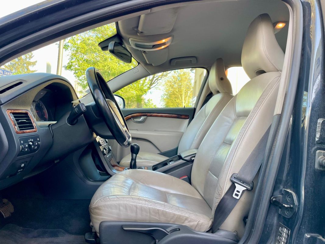 Volvo V70 2.4D 175 SUMMUM