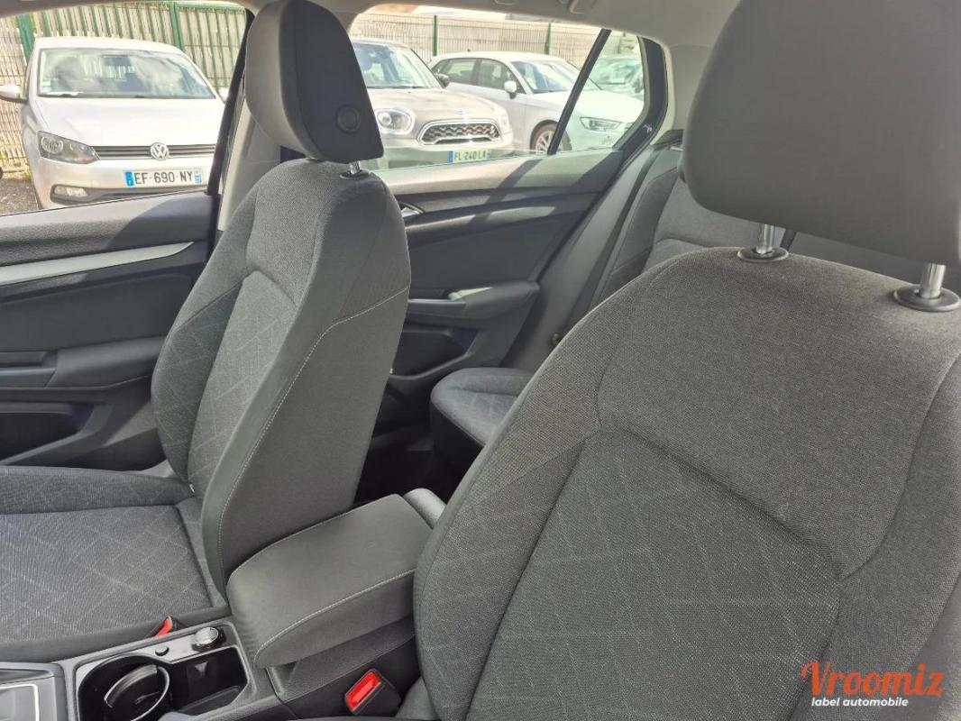 Volkswagen Golf 2.0 TDI 115cv SCR LIFE BUSINESS DSG7 14575 Hors Taxes 1ére main