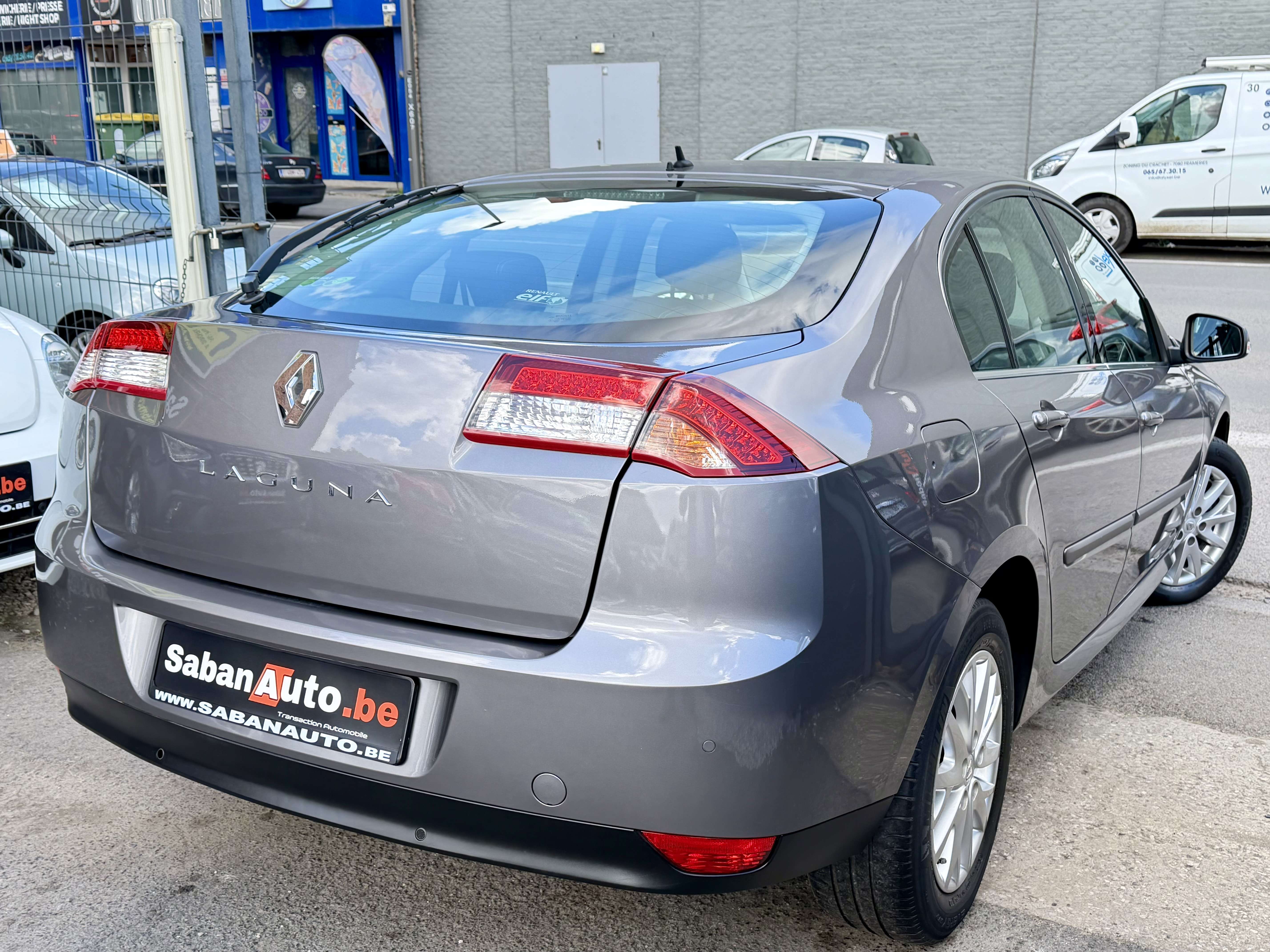 Renault Laguna Laguna 1.5 dCi LIMITED ° NAVI ° CUIR ° AIRCO ° JAN