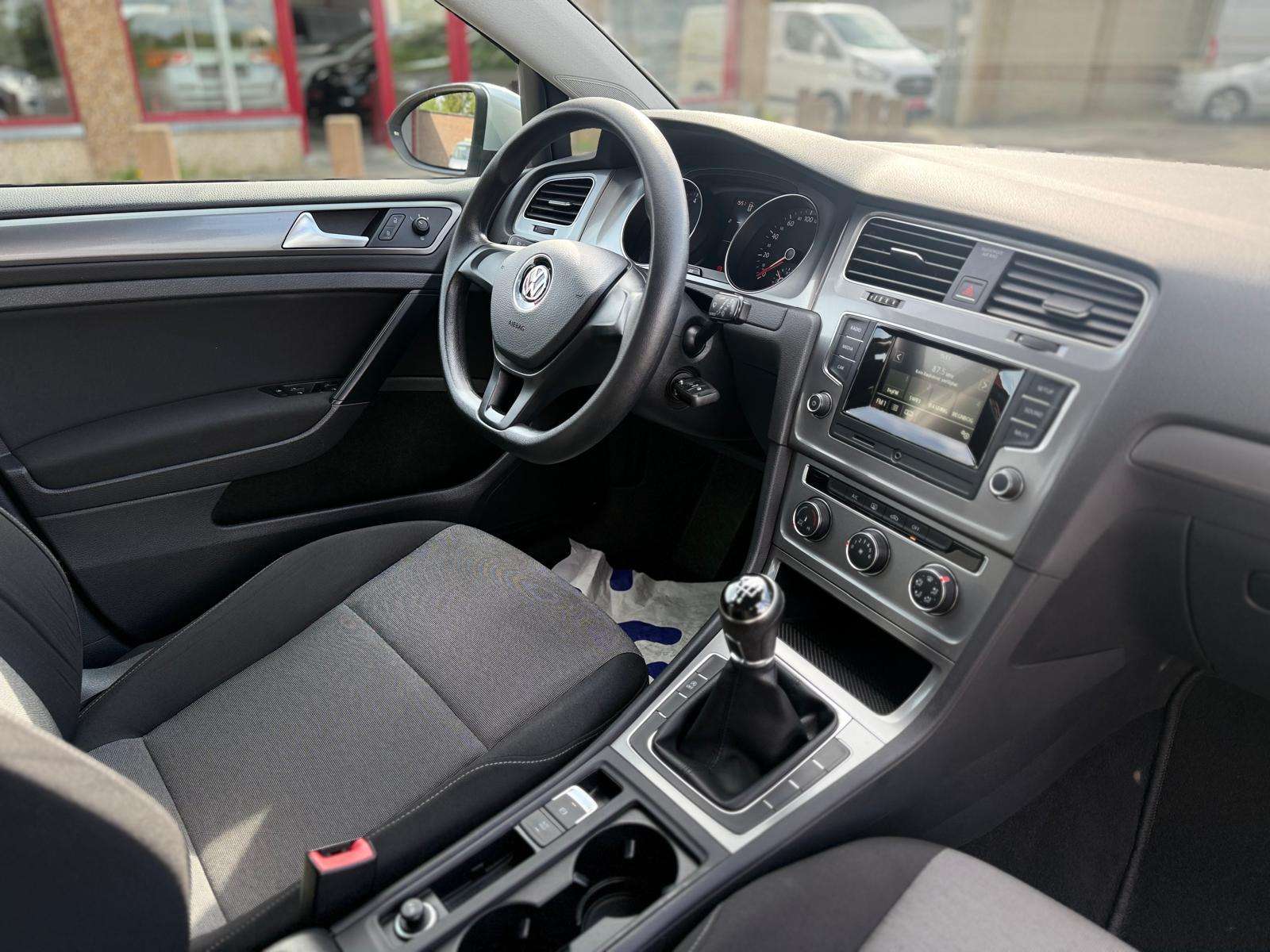 Volkswagen Golf 1.2TSI 5 PORTES  ESSENCE