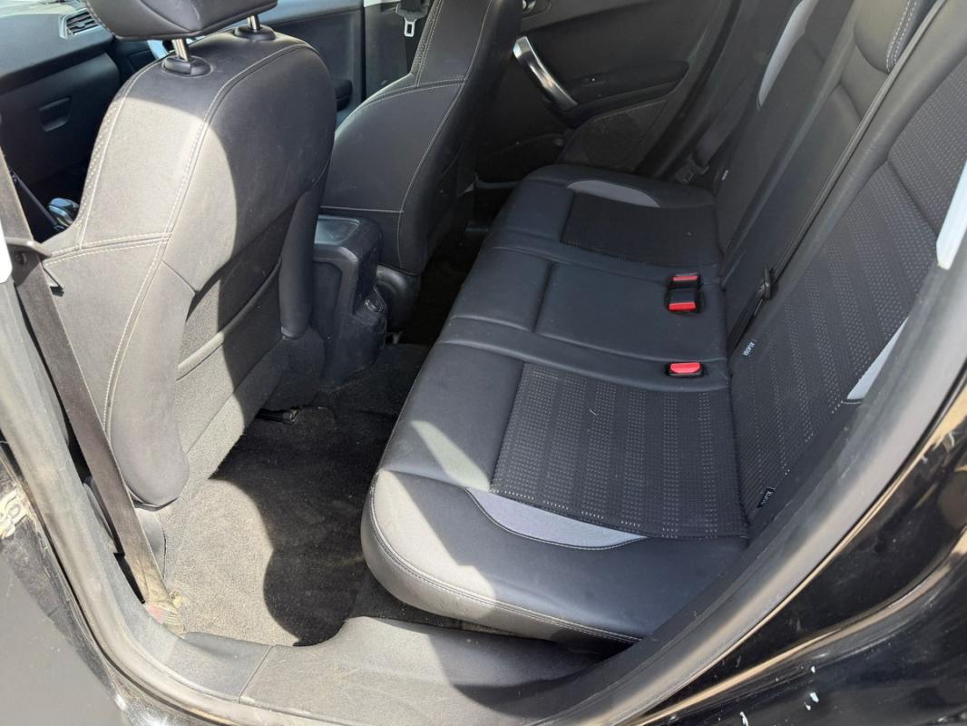 Peugeot 2008 1.6EHDI ALURE CARNET ENTRETIEN SUIVI KIT DISTRIBUTION NEUVE GPS PAIEMENT 4 OU 10 FOIS