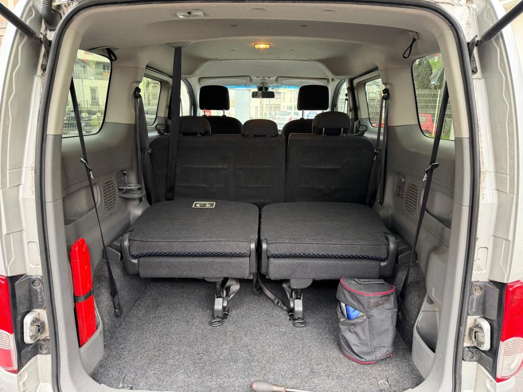 Nissan Nv200 7 PLACES 1ERE MAIN SUIVI NISSAN FACTURE LIBRE CAMERA RECUL PAIEMENT 4 OU 10 FOIS