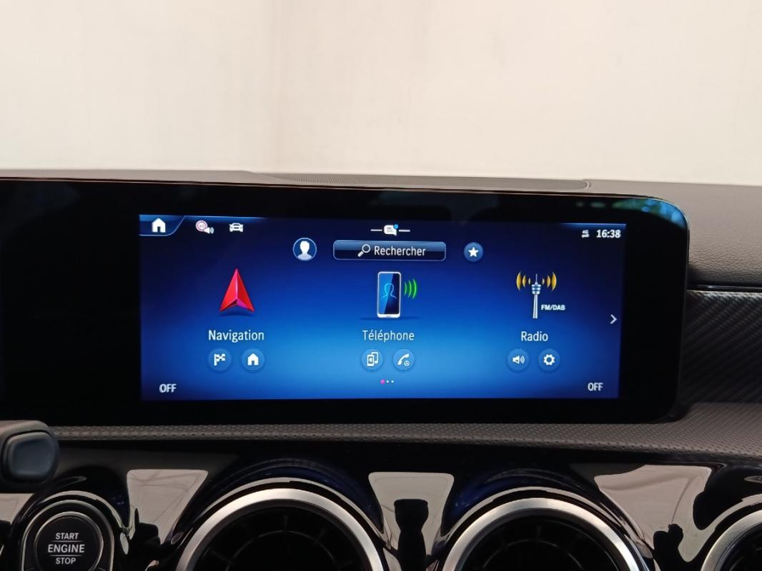 Mercedes-Benz Classe A Berline IV 250 e Hybrid EQ Busines