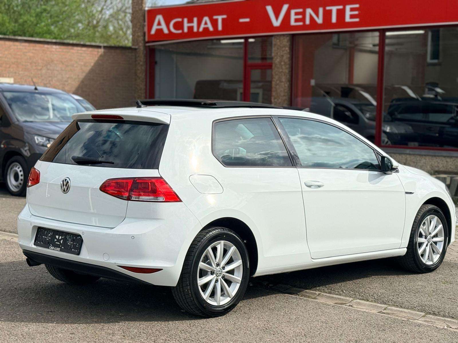 Volkswagen Golf 1.2TSI LOUNGE MODEL 1O5CV PANORAMIQUE  GPS