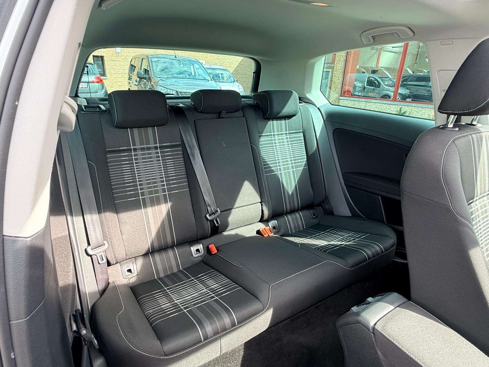Volkswagen Golf 1.2TSI LOUNGE MODEL 1O5CV PANORAMIQUE  GPS
