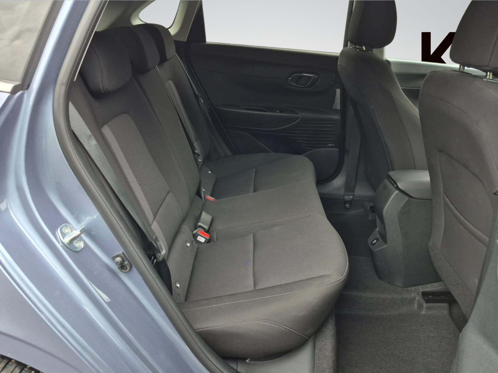 Hyundai i20 1.0 T-GDi MHEV Sky DCT - Automatique Faible KM - Garantie Constructeur - Disponible rapidement - Zone LEZ Ok 12/2034