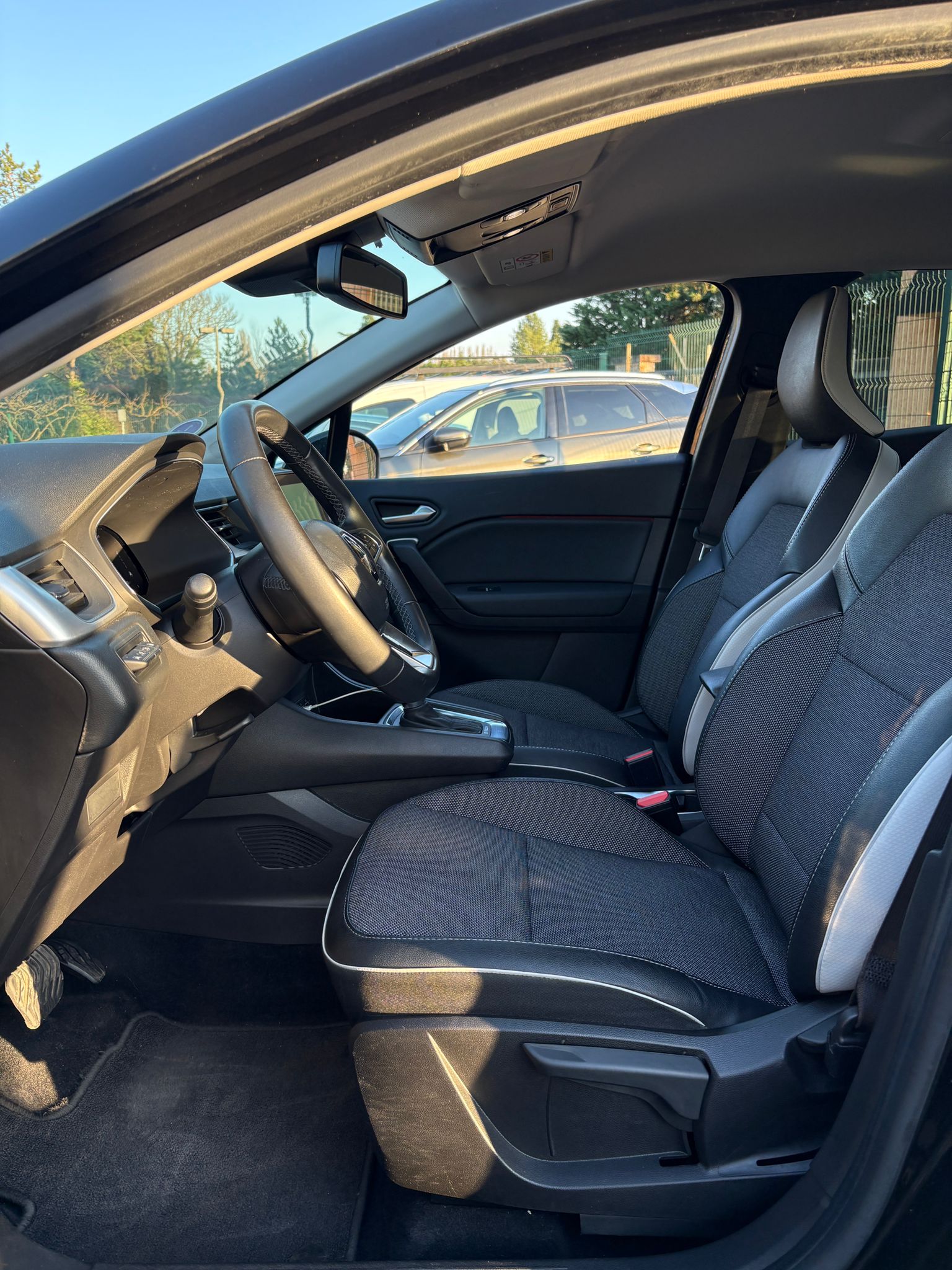 Renault Captur 1.6 E-TECH HYBRIDE RECHARGEABLE 160CV INTENSE