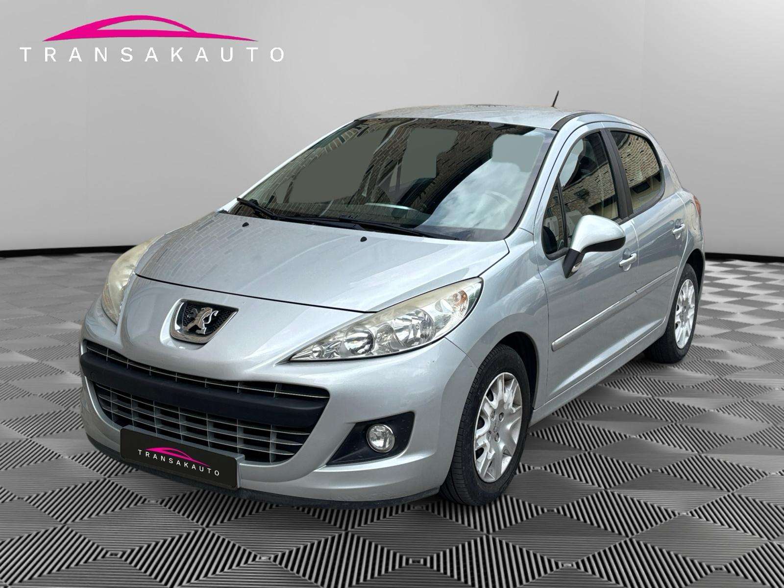 Peugeot 207 207 1.4i / Garantie / Kit main libre