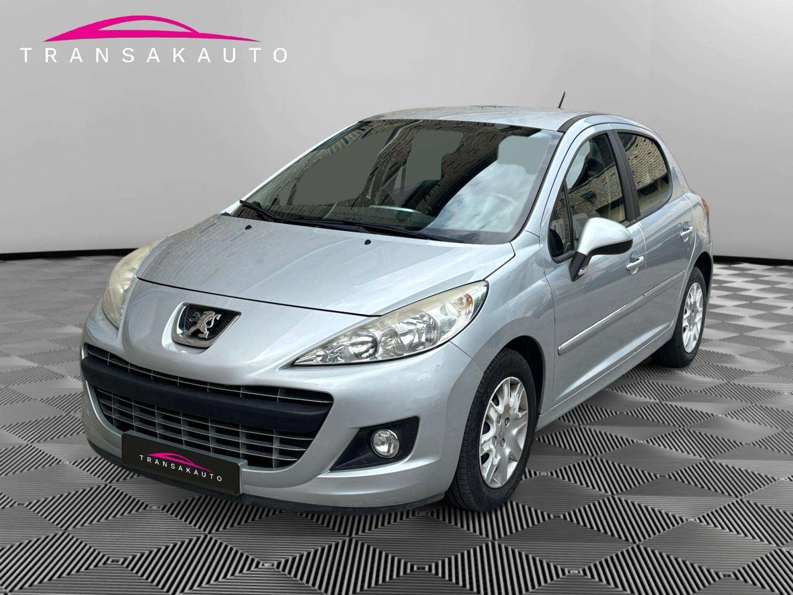 Peugeot 207 207 1.4i / Garantie / Kit main libre