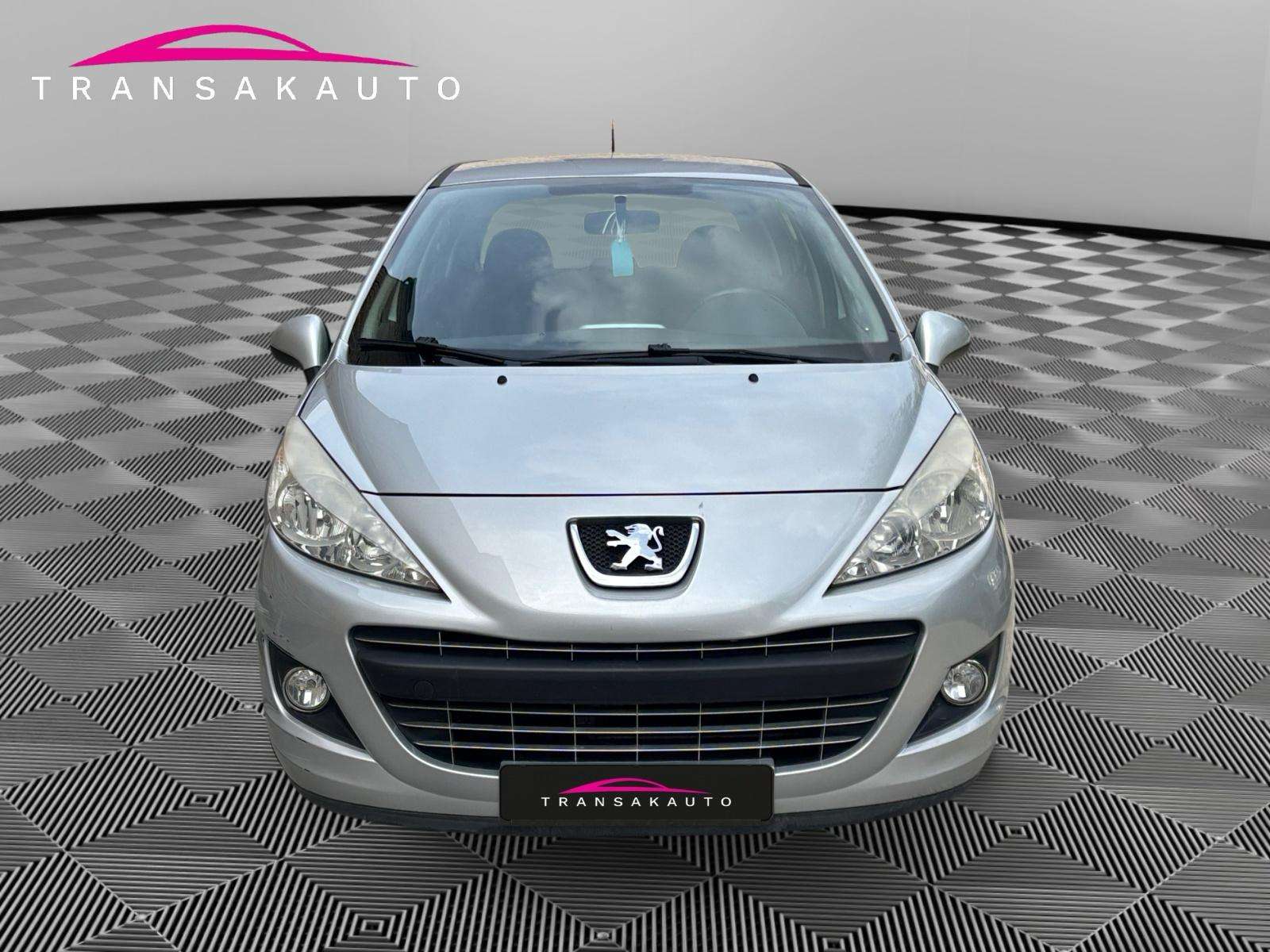 Peugeot 207 207 1.4i / Garantie / Kit main libre