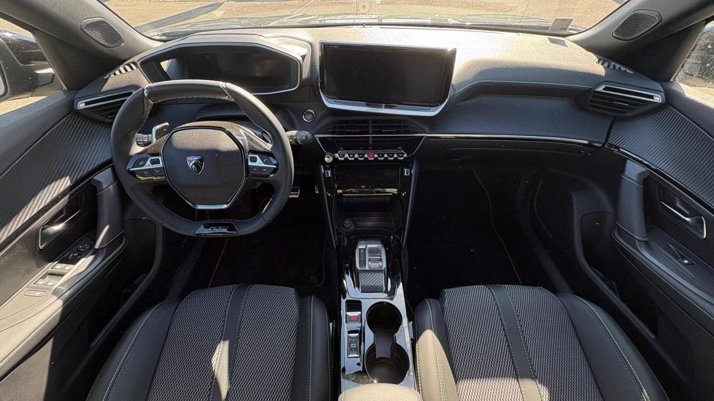 Peugeot 2008 Hybrid 136 ch