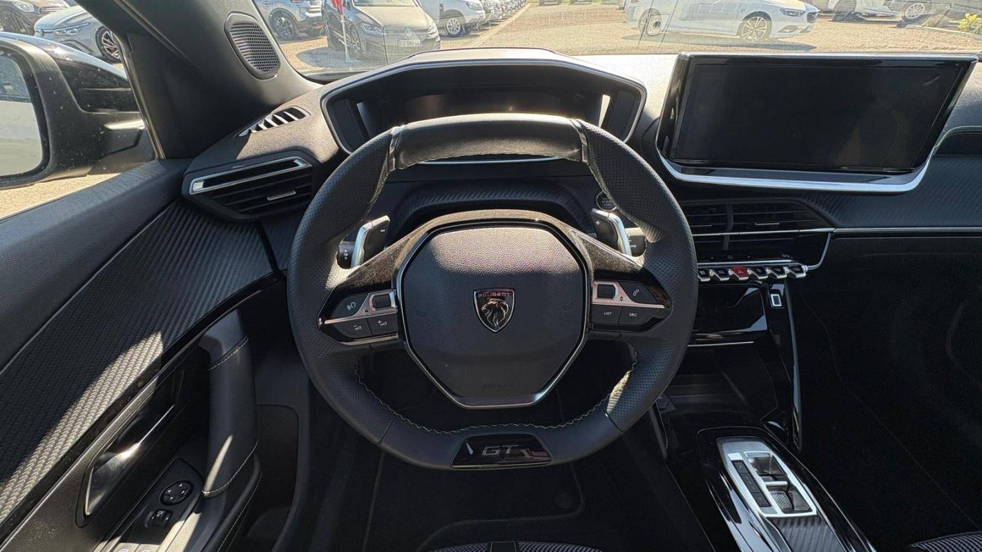 Peugeot 2008 Hybrid 136 ch