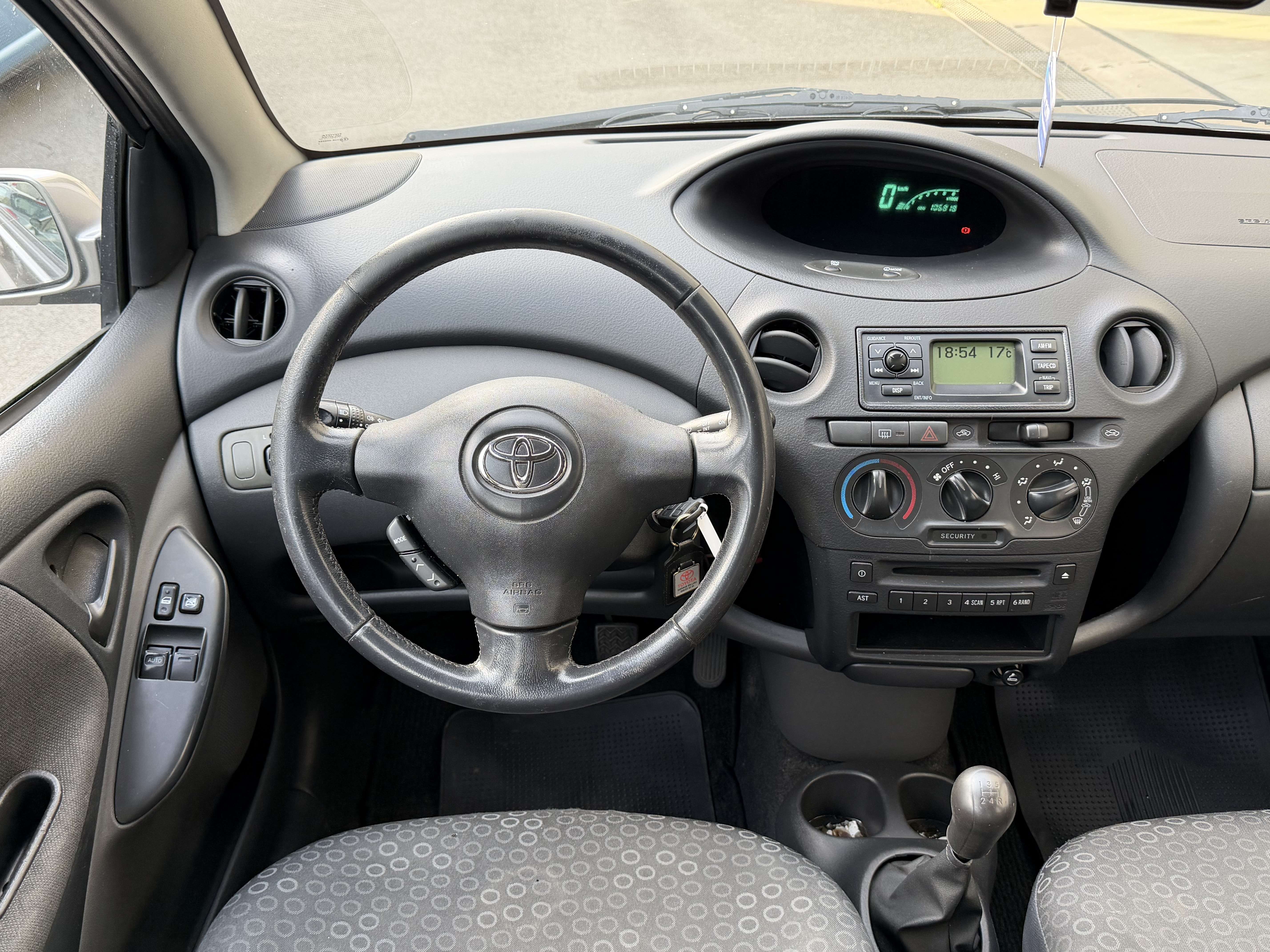 Toyota Yaris Yaris 1.3i VVT-i 16v* Garantie 12 Mois✅