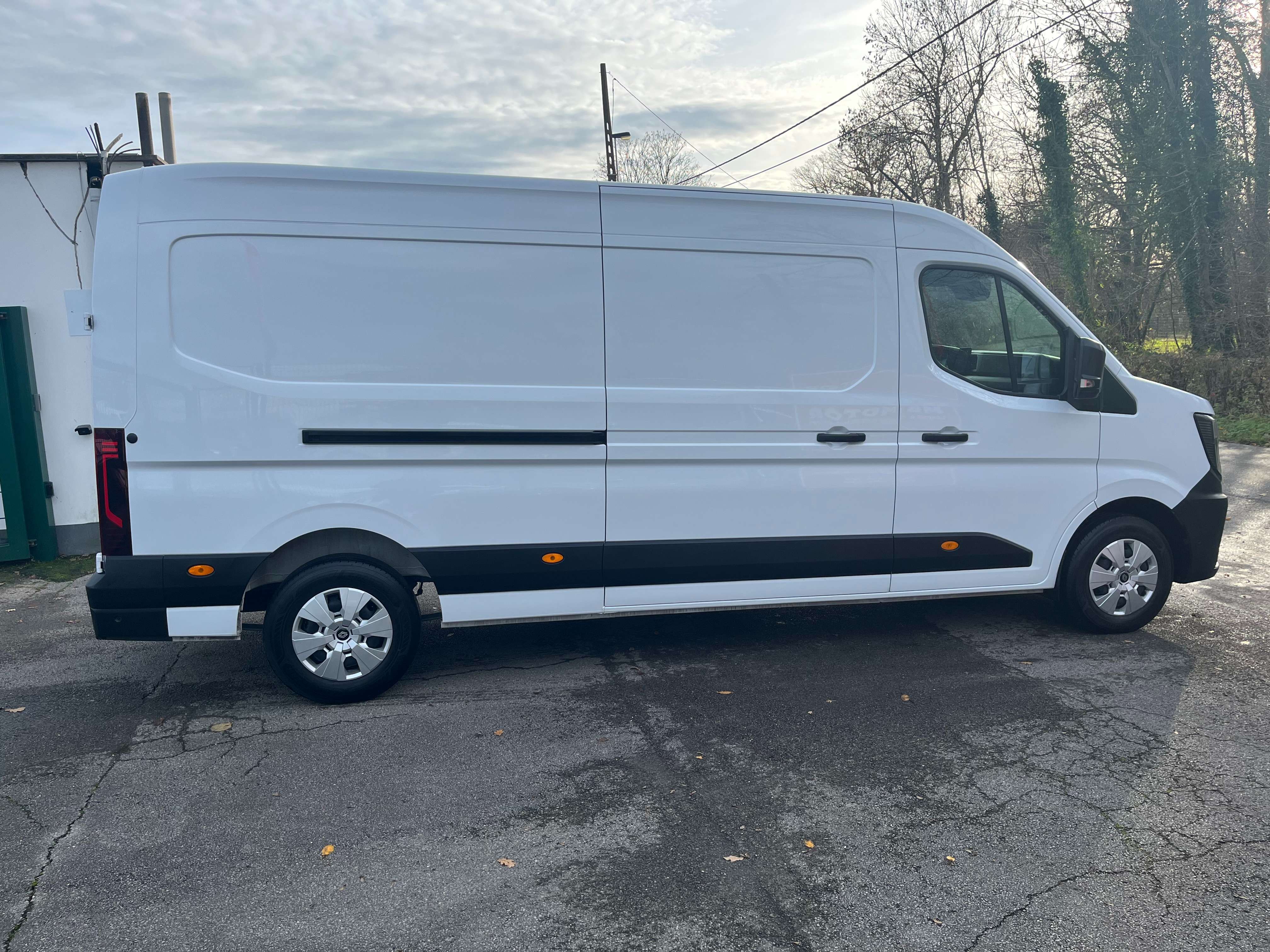 Renault Master 2.0 DCI-L3H2  25500€+BTW/TVA- AIRCO-NAVI