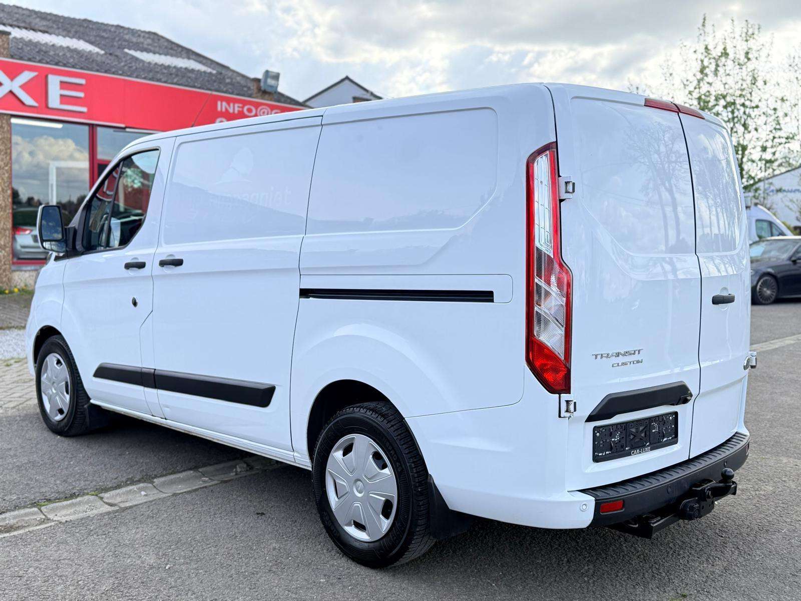 Ford Transit Custom 2.0 TDCi 130CV BOITE AUTO 3 PLACES L2H1 TVAC