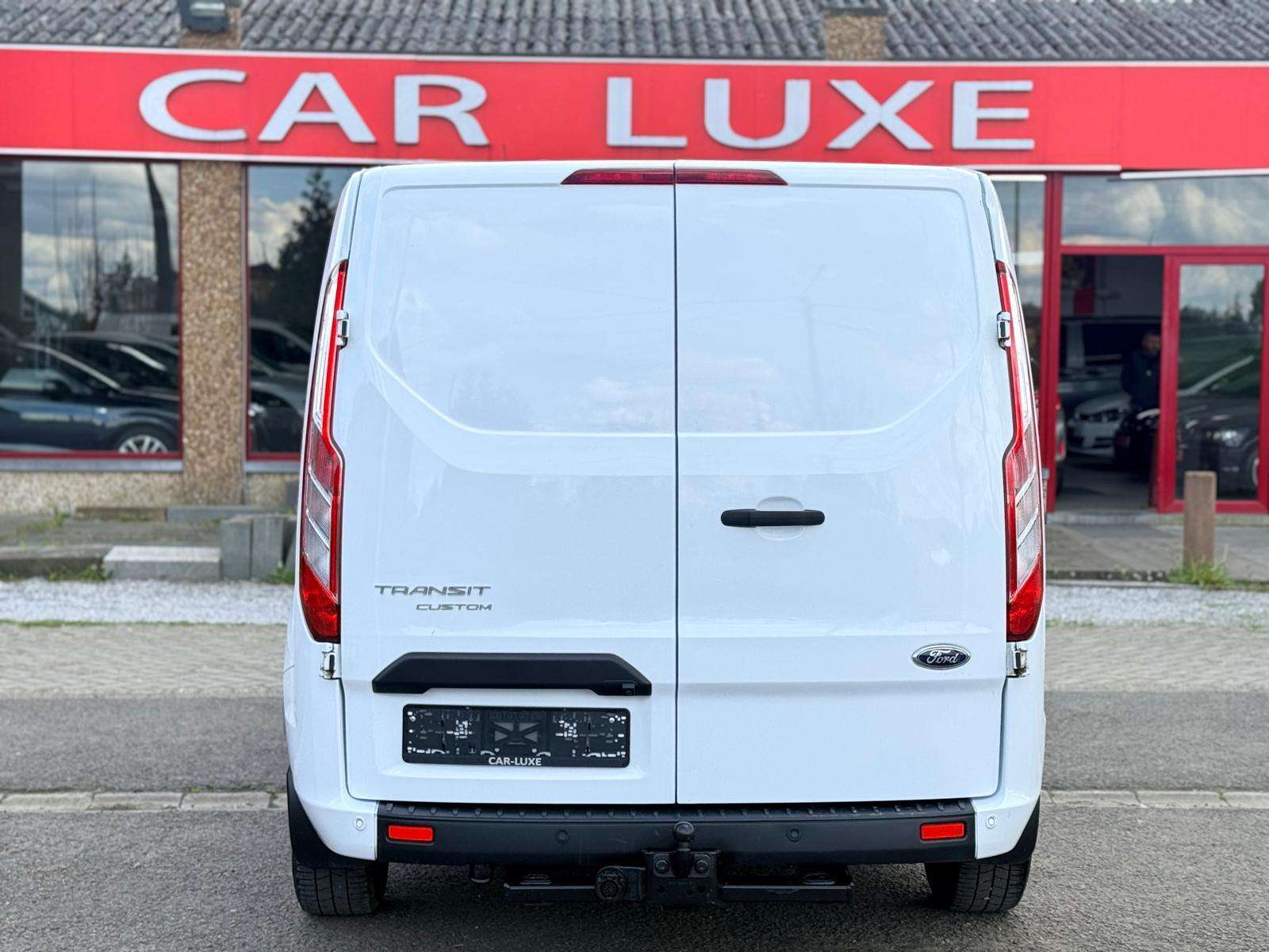 Ford Transit Custom 2.0 TDCi 130CV BOITE AUTO 3 PLACES L2H1 TVAC