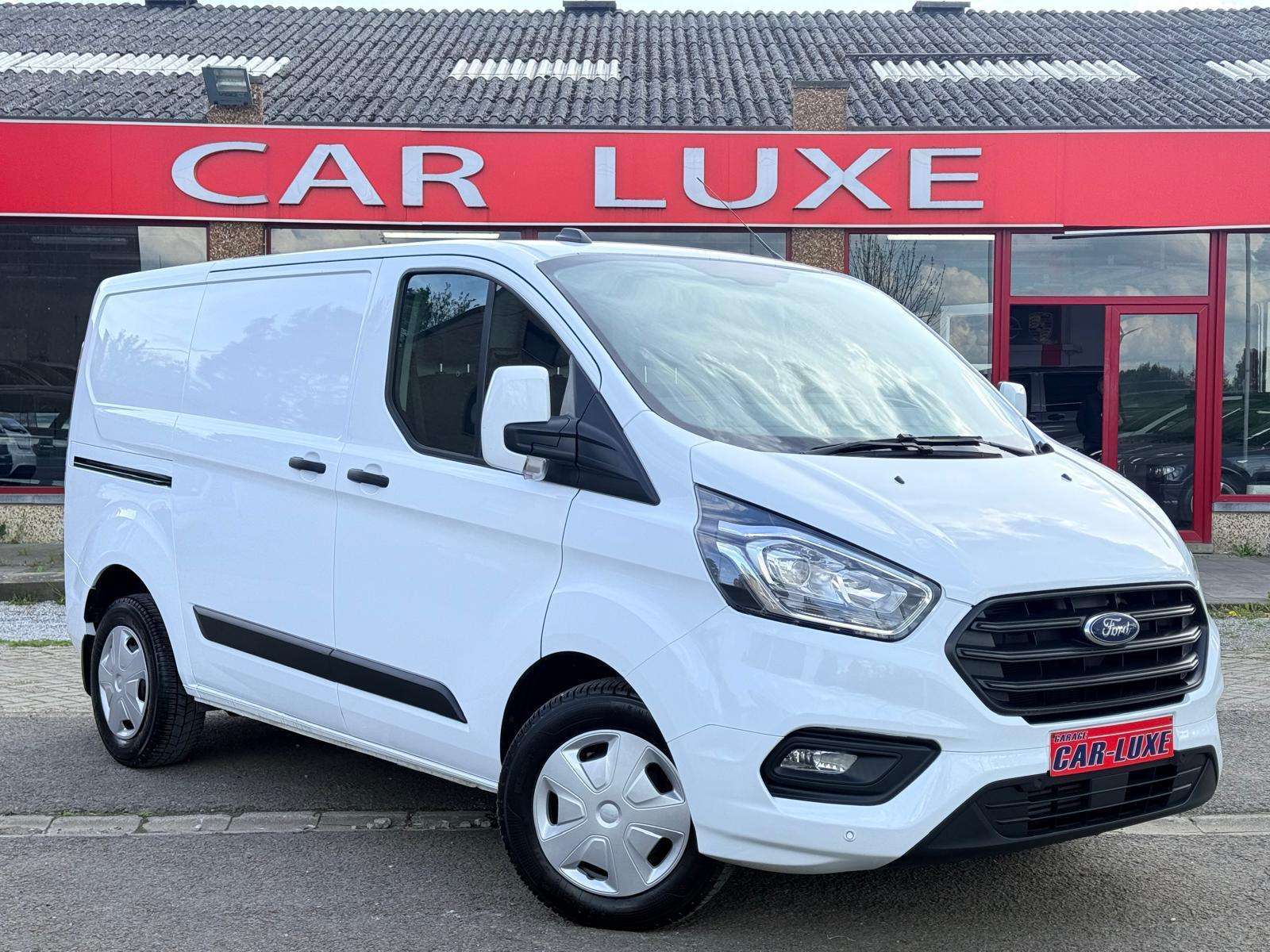 Ford Transit Custom 2.0 TDCi 130CV BOITE AUTO 3 PLACES L2H1 TVAC