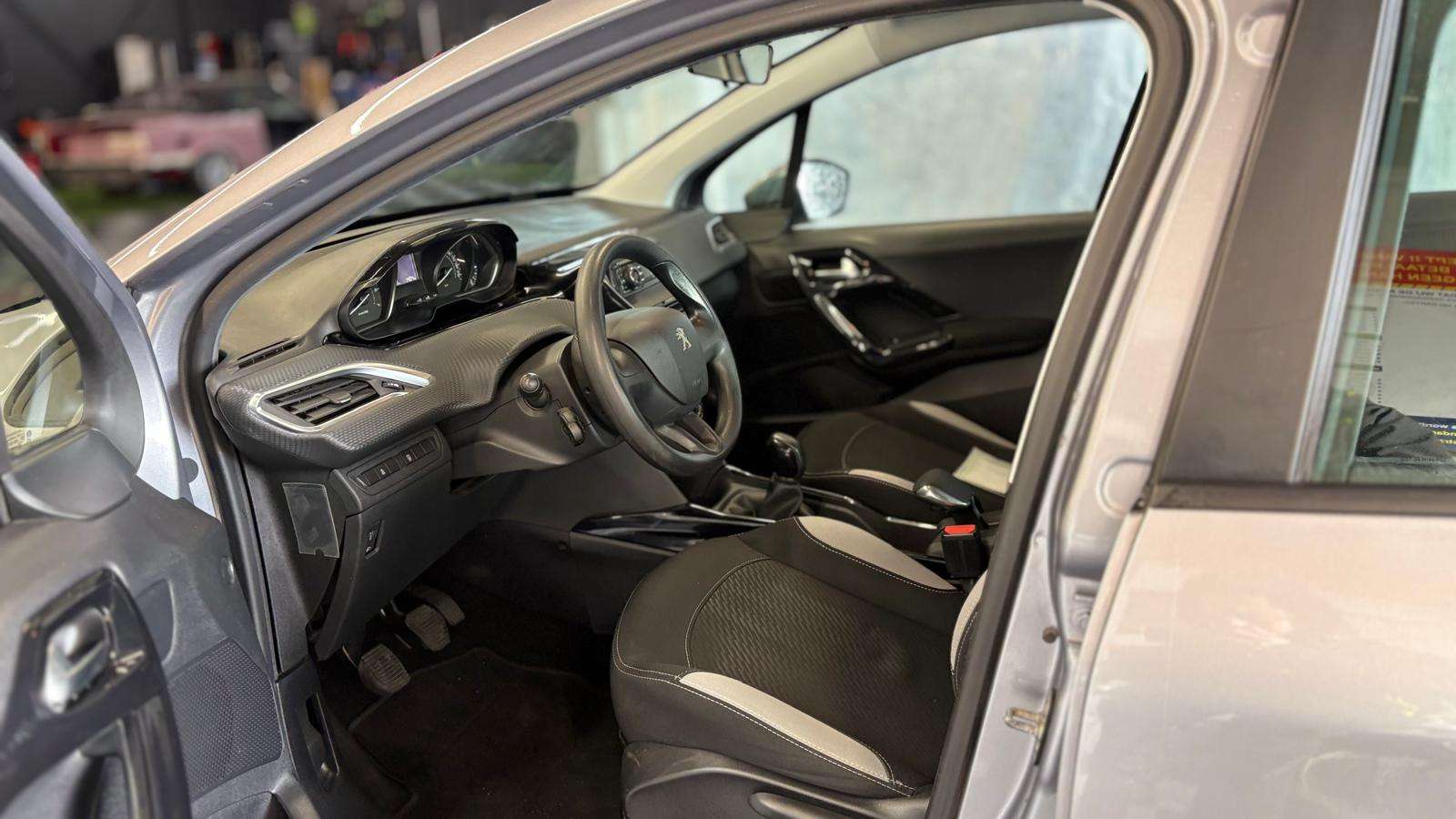 Peugeot 2008 1.2i | BJ. 2016 | 187.000 KM.