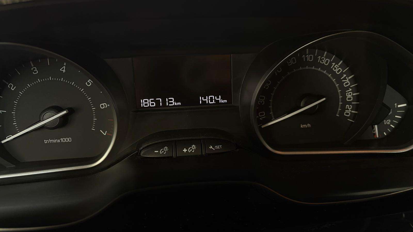 Peugeot 2008 1.2i | BJ. 2016 | 187.000 KM.