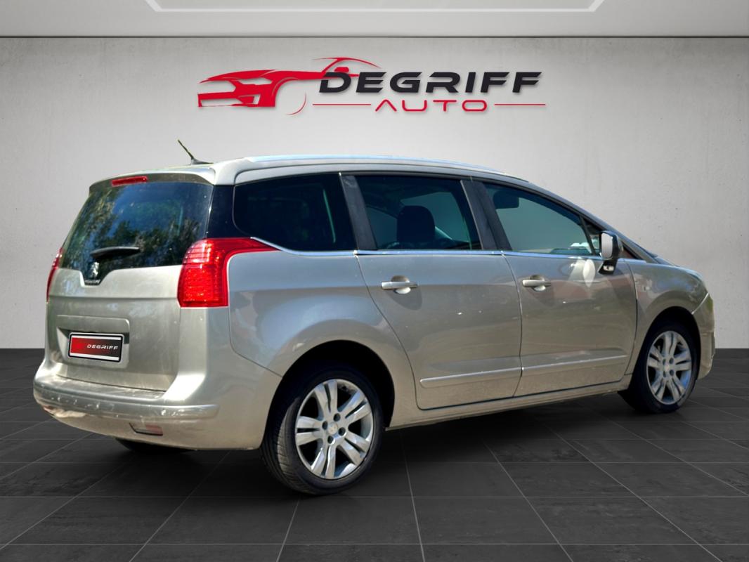 Peugeot 5008 1.6 BlueHDi 120ch SS EAT6 7 Places Allure
