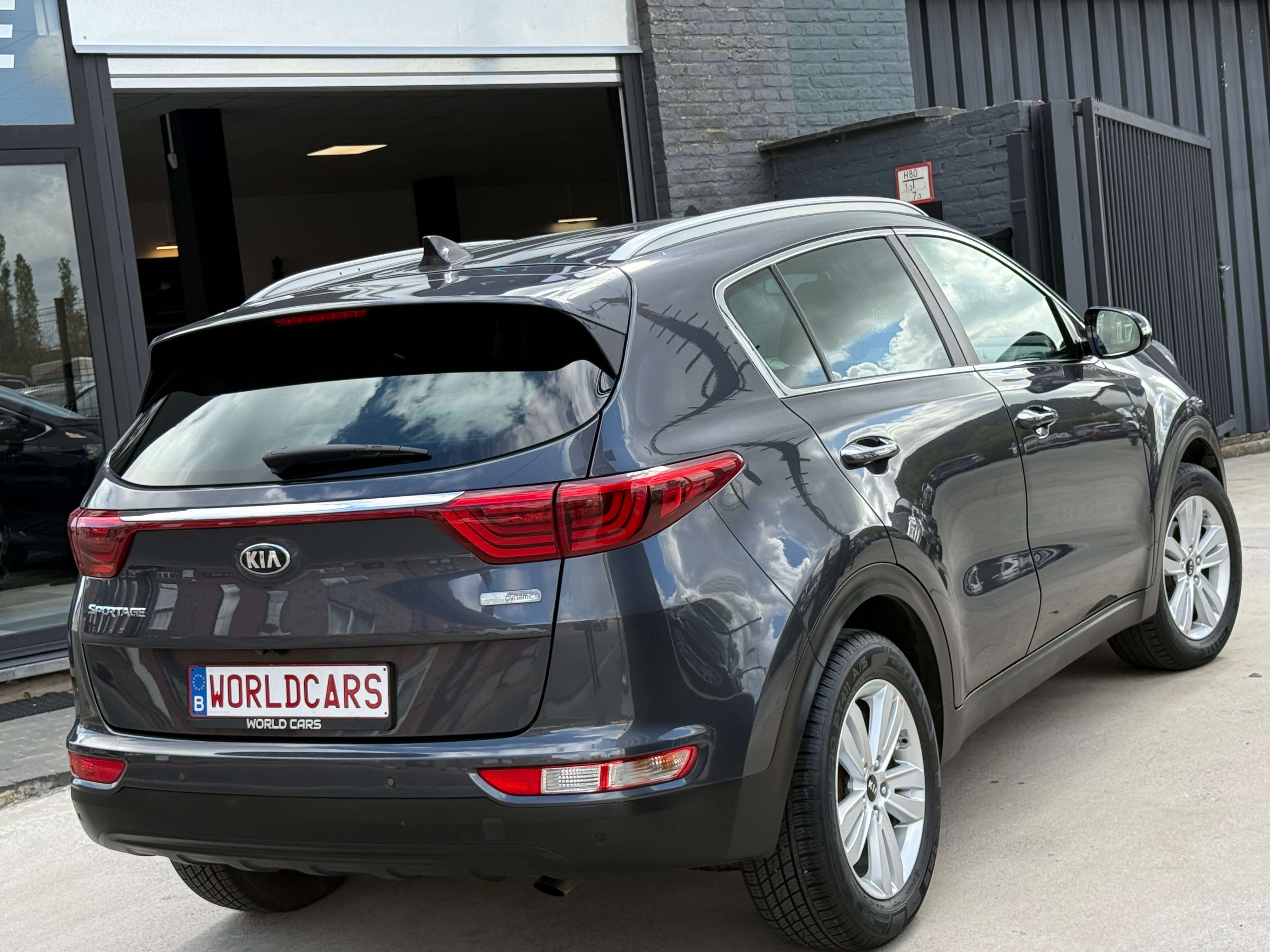 Kia Sportage 1.7 CRDi 2WD BOITE AUTO. - NAVI - CAMERA - GARANTIE 12MOIS