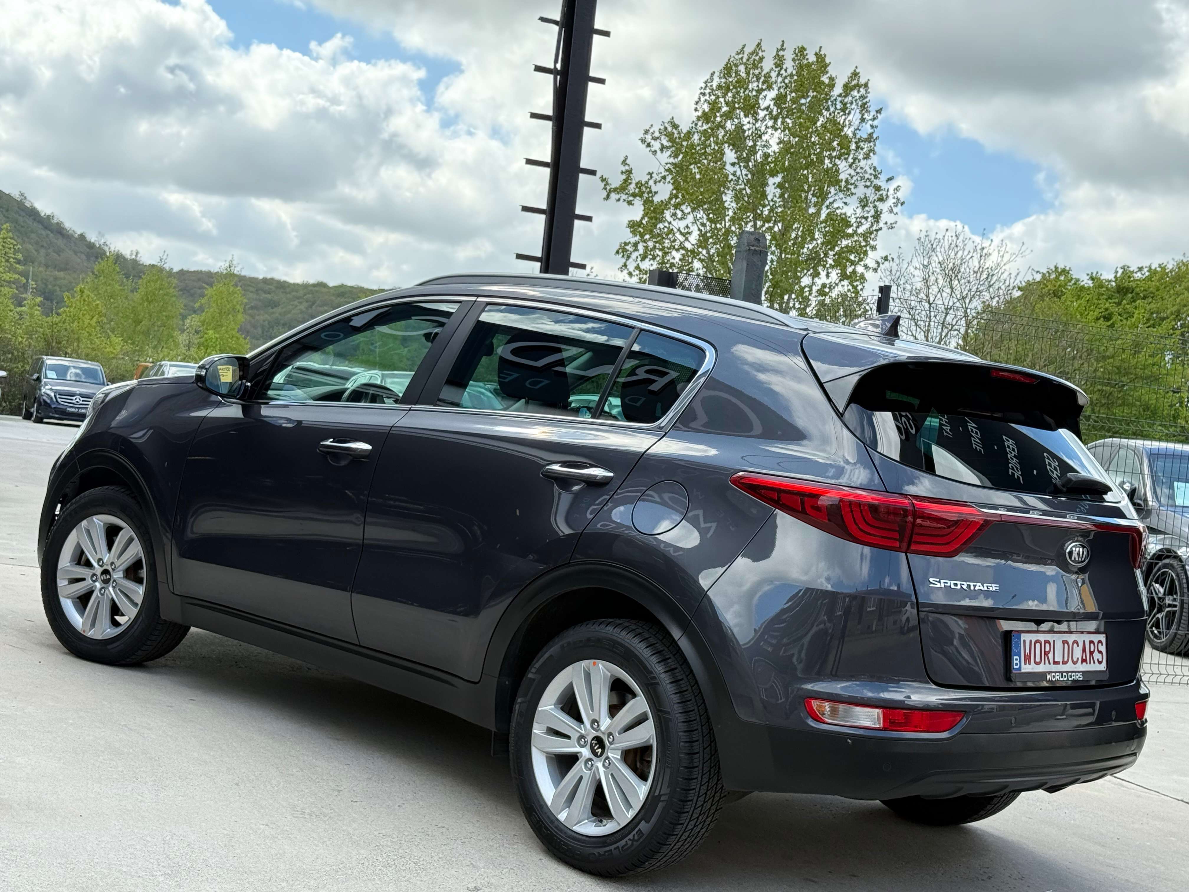 Kia Sportage 1.7 CRDi 2WD BOITE AUTO. - NAVI - CAMERA - GARANTIE 12MOIS