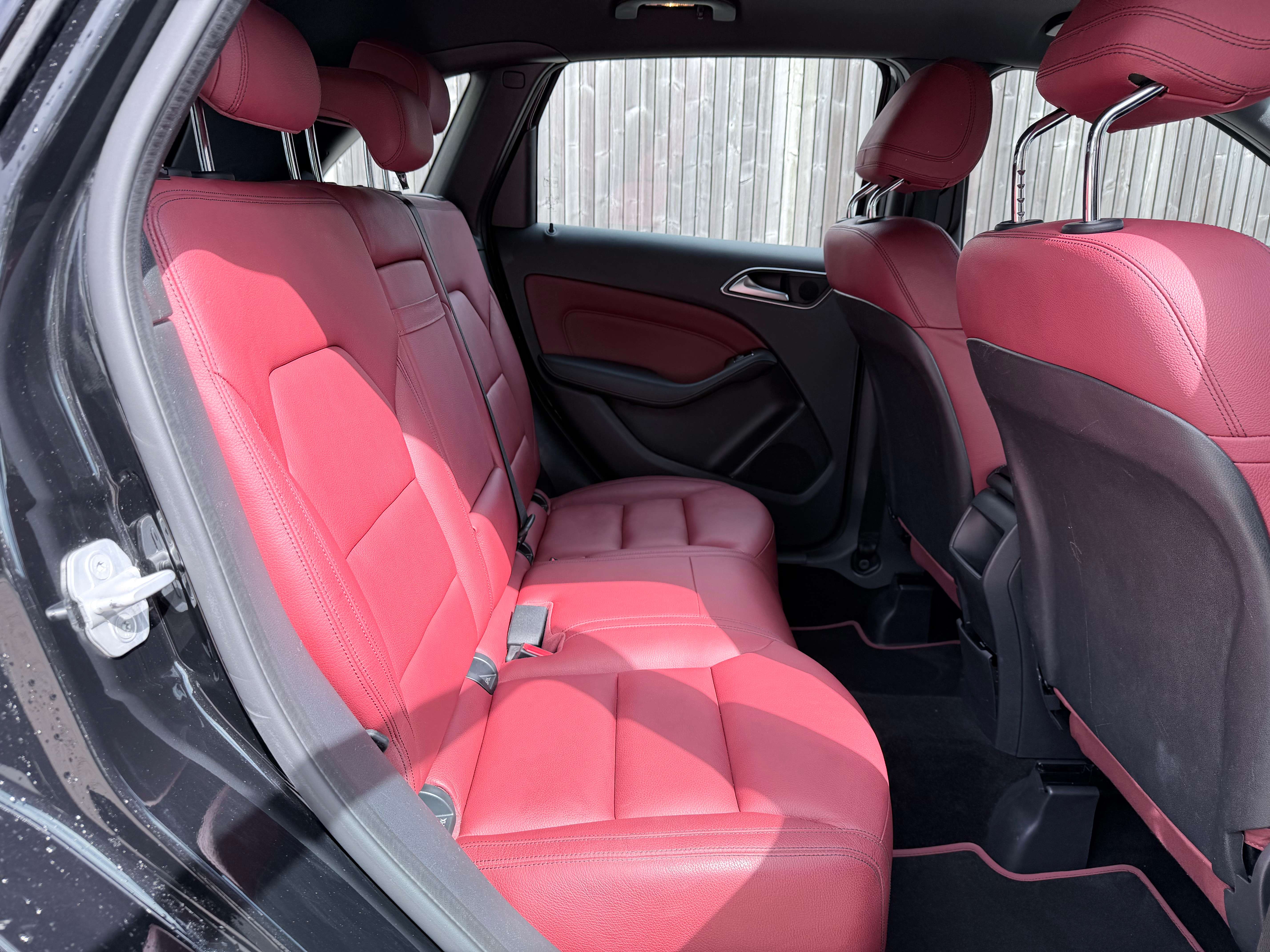 Mercedes-Benz B 200 AUT. LEDER/ZETELVERW./NABI/CRUISE/MEDA/CAMERA