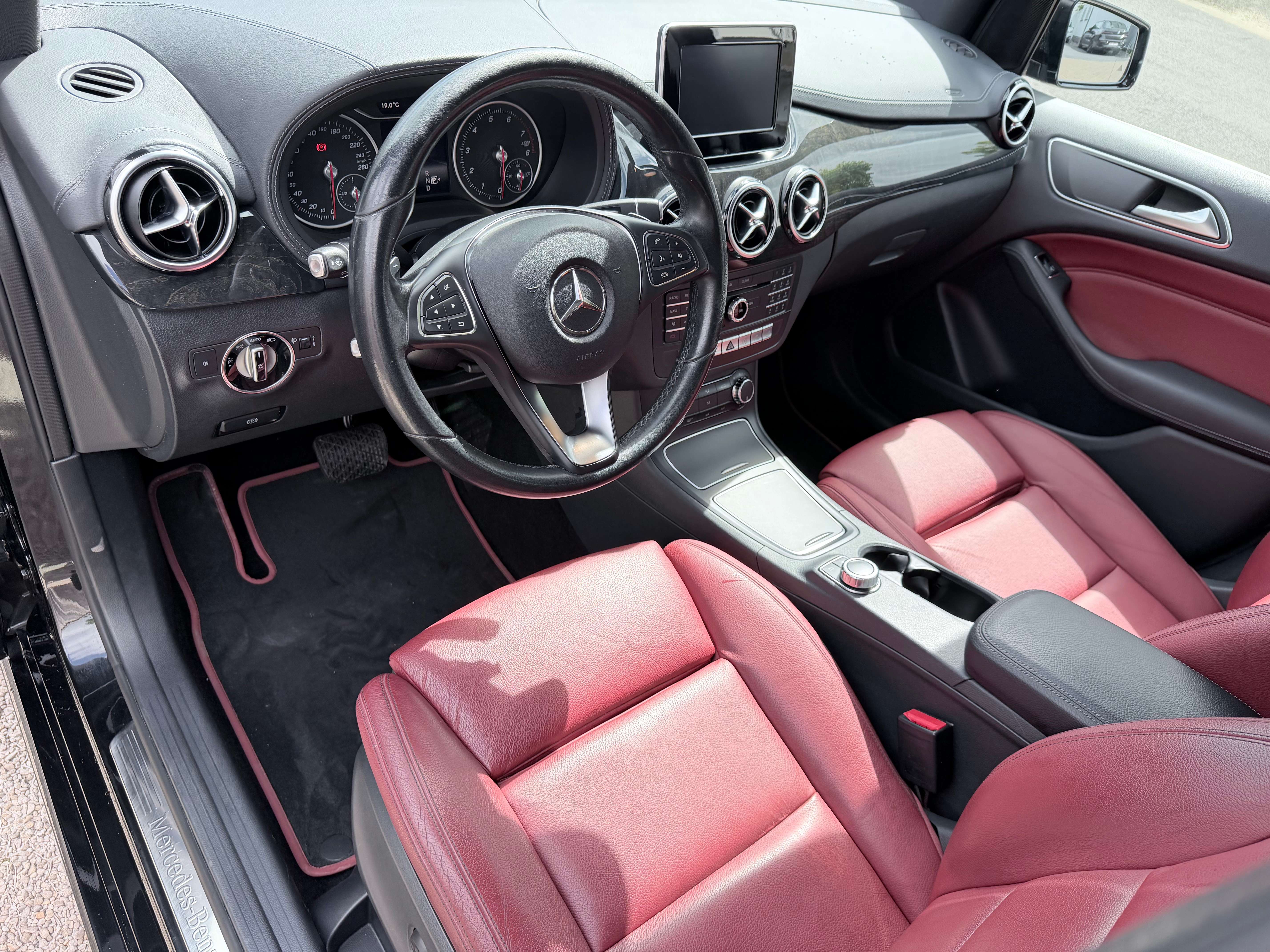 Mercedes-Benz B 200 AUT. LEDER/ZETELVERW./NABI/CRUISE/MEDA/CAMERA