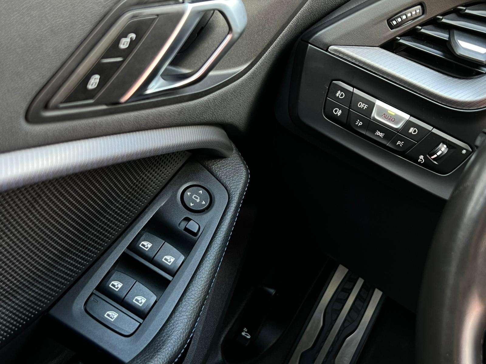 BMW 116 116iA PACK M GARANTI ECRAN LED NAVI CARPLAY