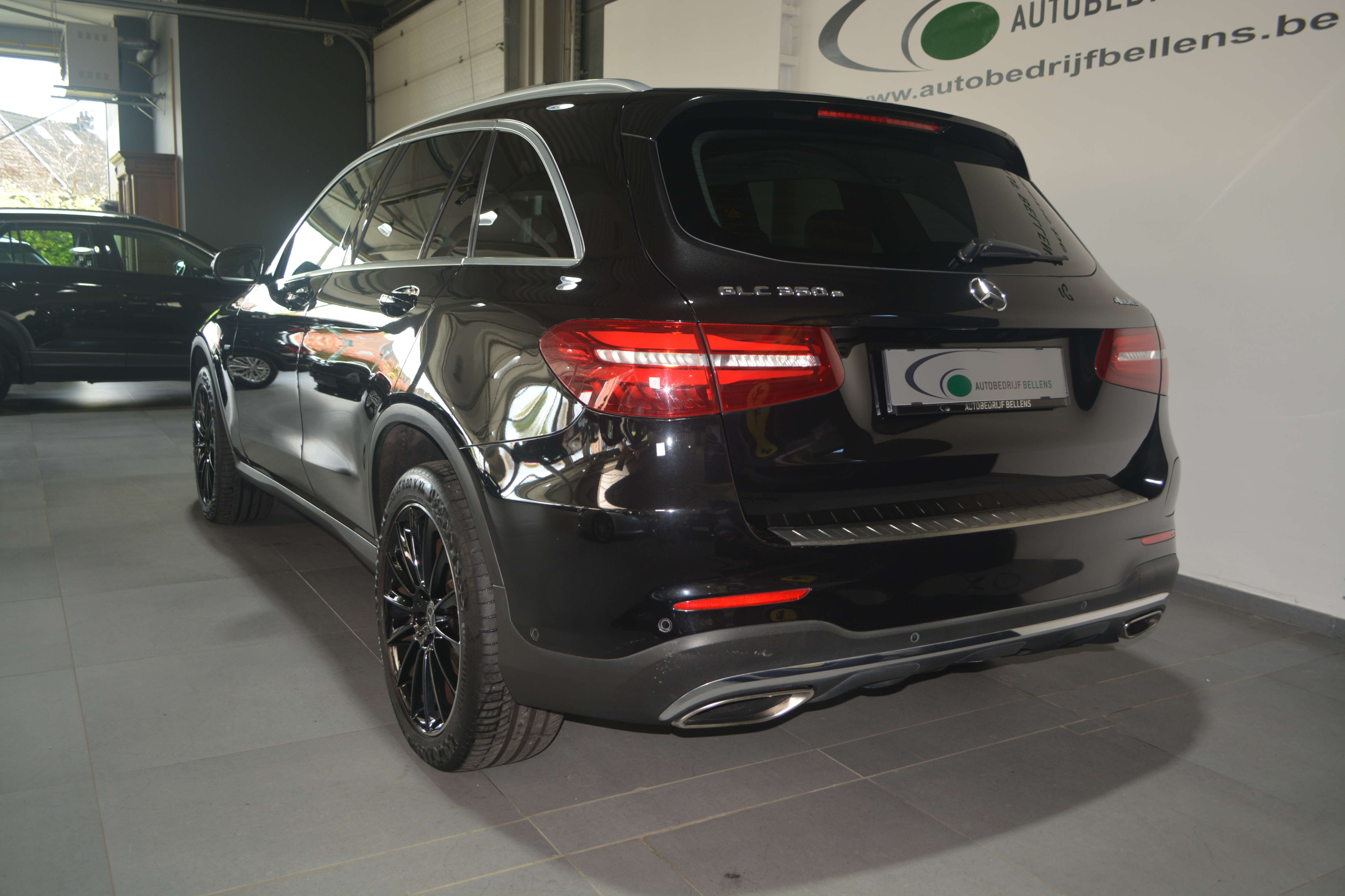 Mercedes-Benz GLC 350 GLC Coupé 350 e 4-Matic PHEV AMG / NAVI + CAMERA / PANO / AUT. TREKHAAK