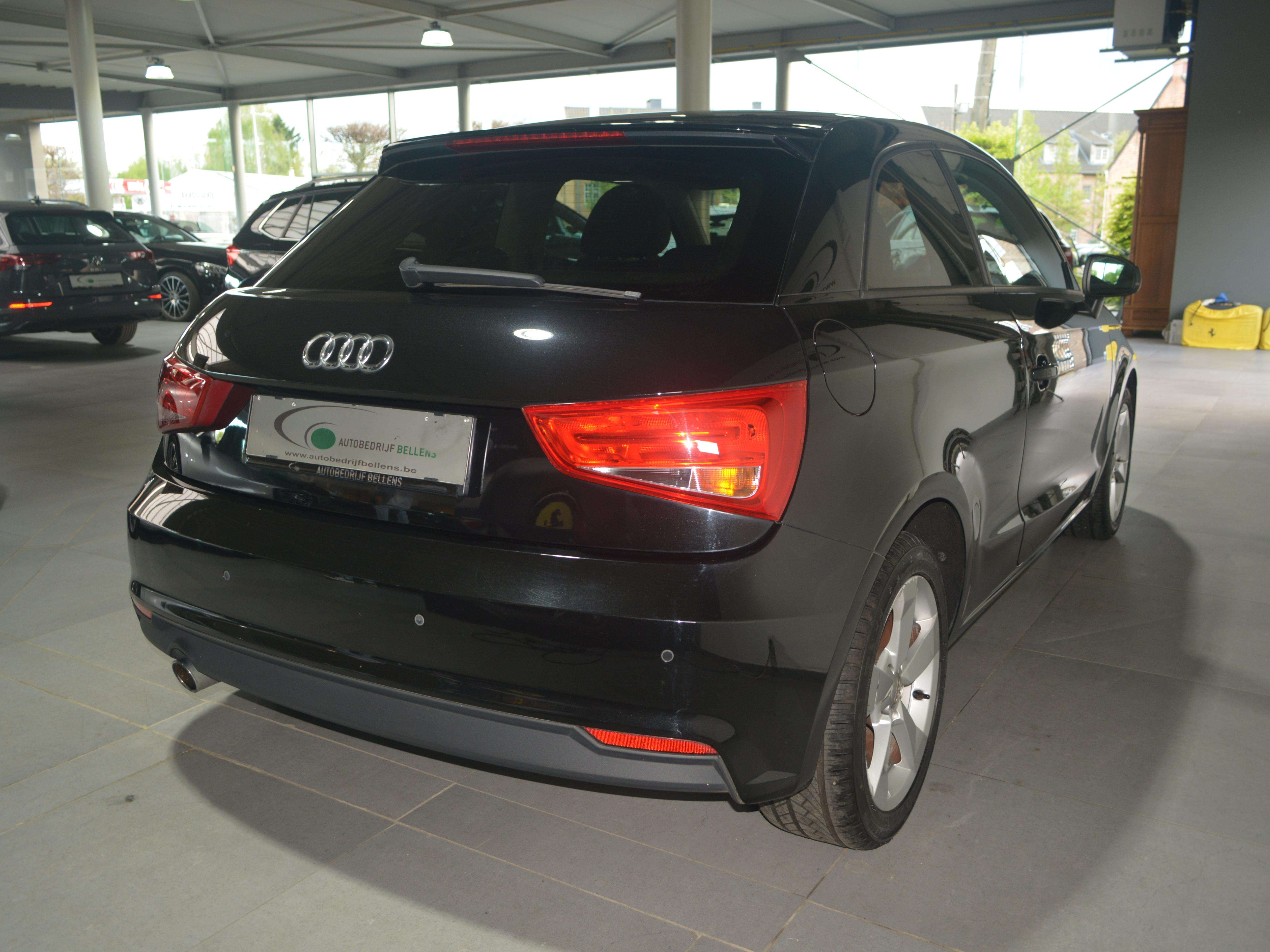 Audi A1 A1 1.0 TFSI Sport / NAVI / LEDER-ALCANTARE