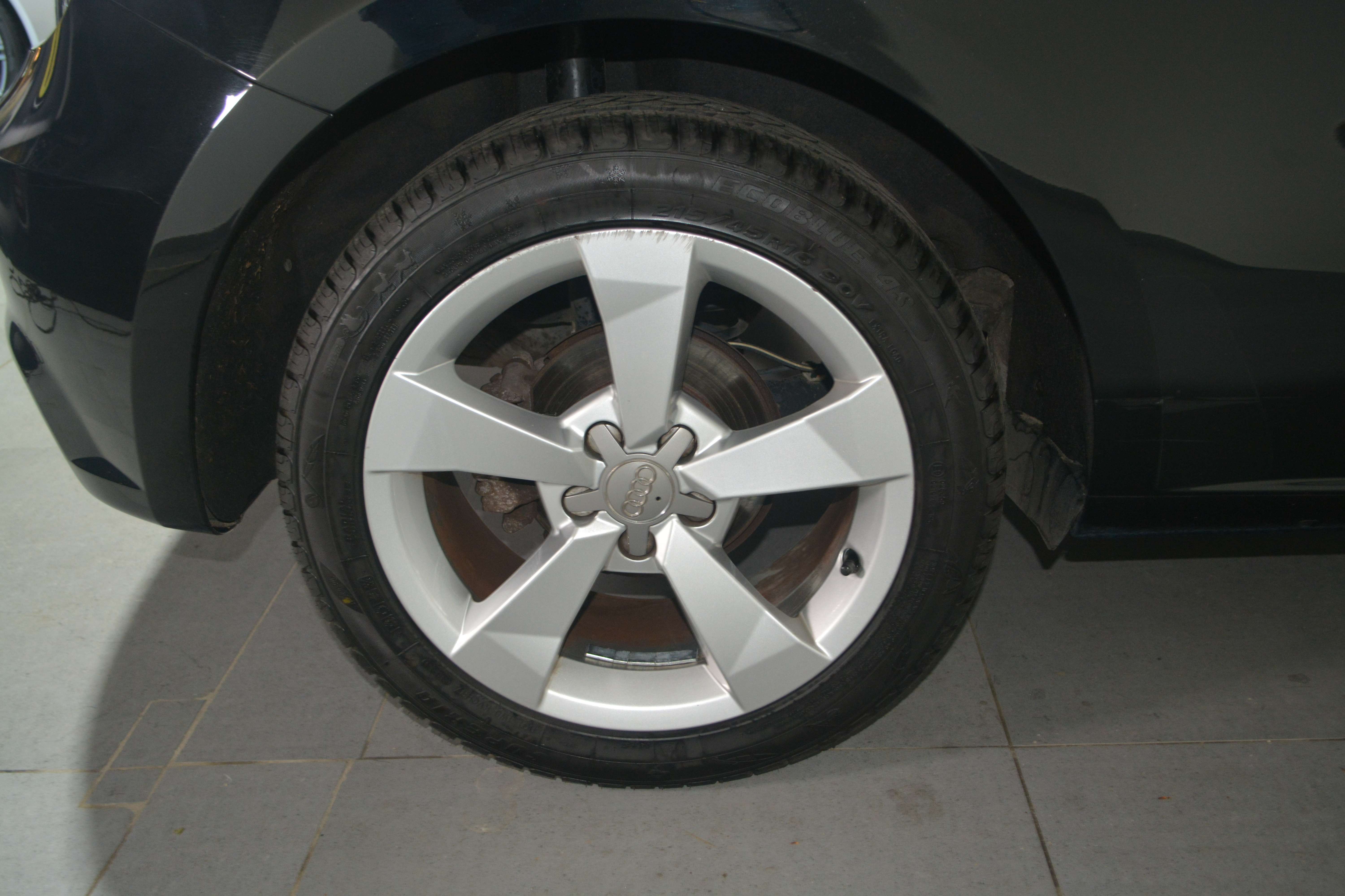 Audi A1 A1 1.0 TFSI Sport / NAVI / LEDER-ALCANTARE