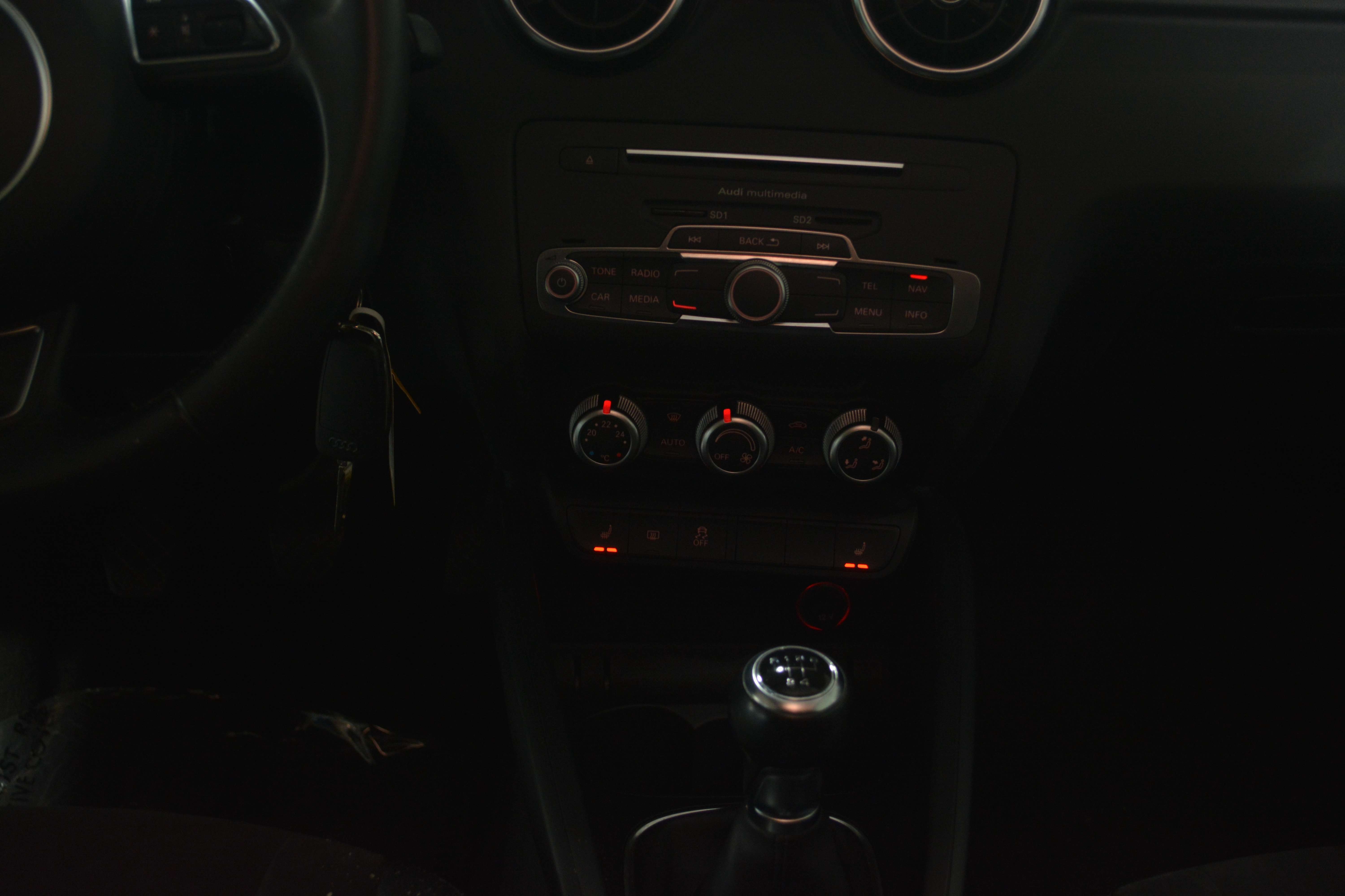 Audi A1 A1 1.0 TFSI Sport / NAVI / LEDER-ALCANTARE