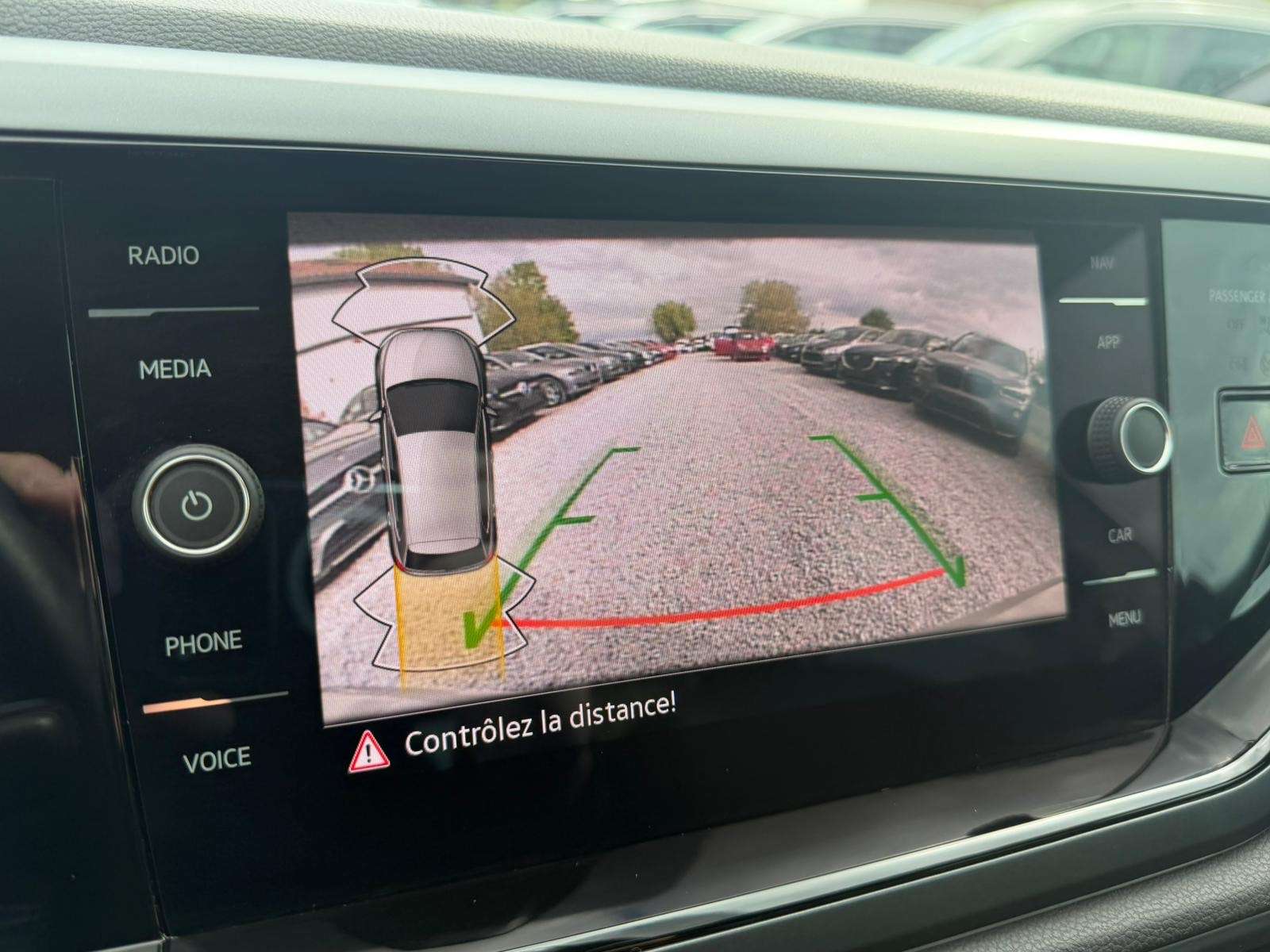 Volkswagen Polo 1.0 TSI - R LINE - New Model - Apple CarPlay