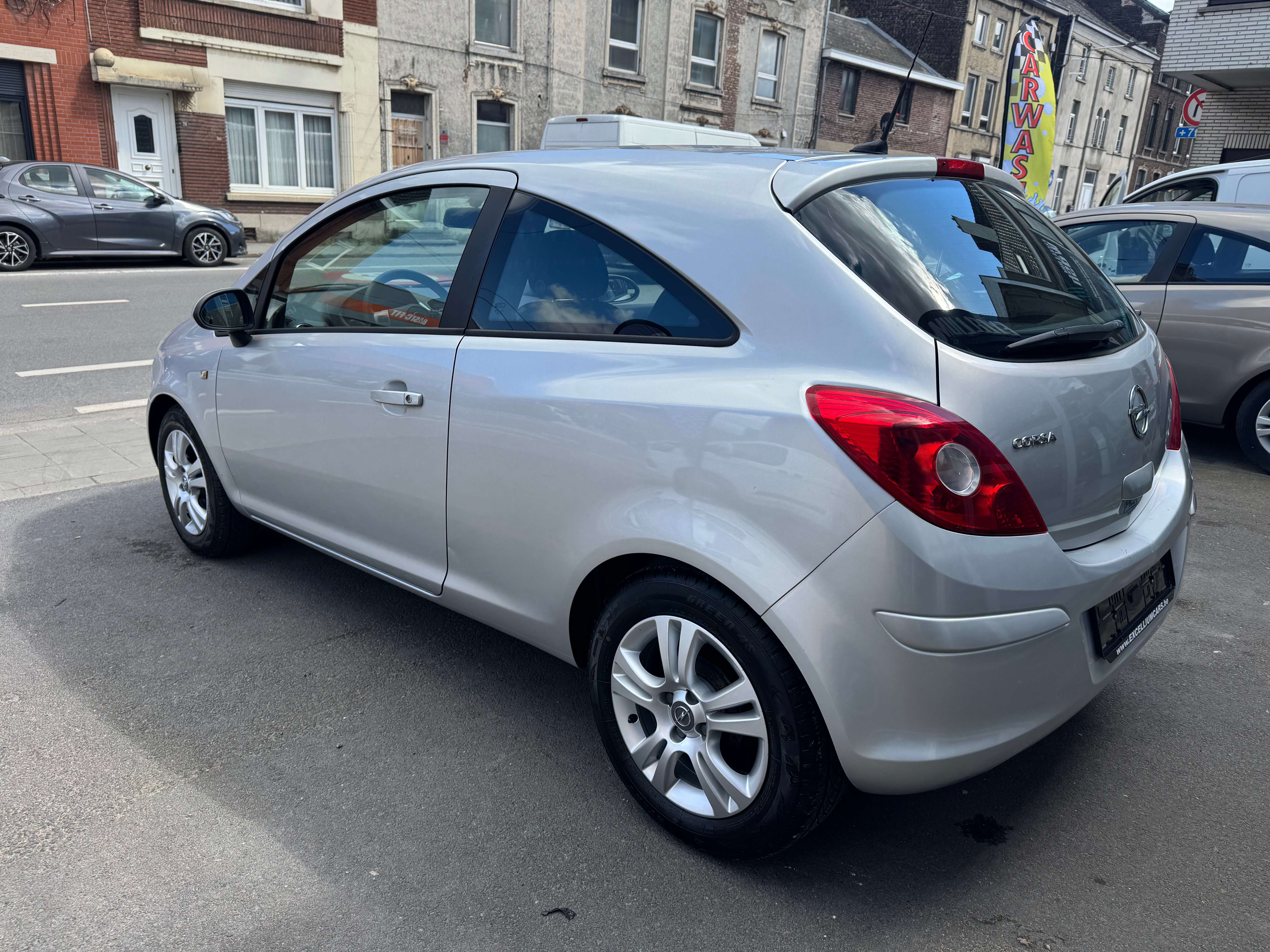 Opel Corsa 1.2i 3Porte Airco Gps Jante Regulateur de vitesses Carnet Garantie