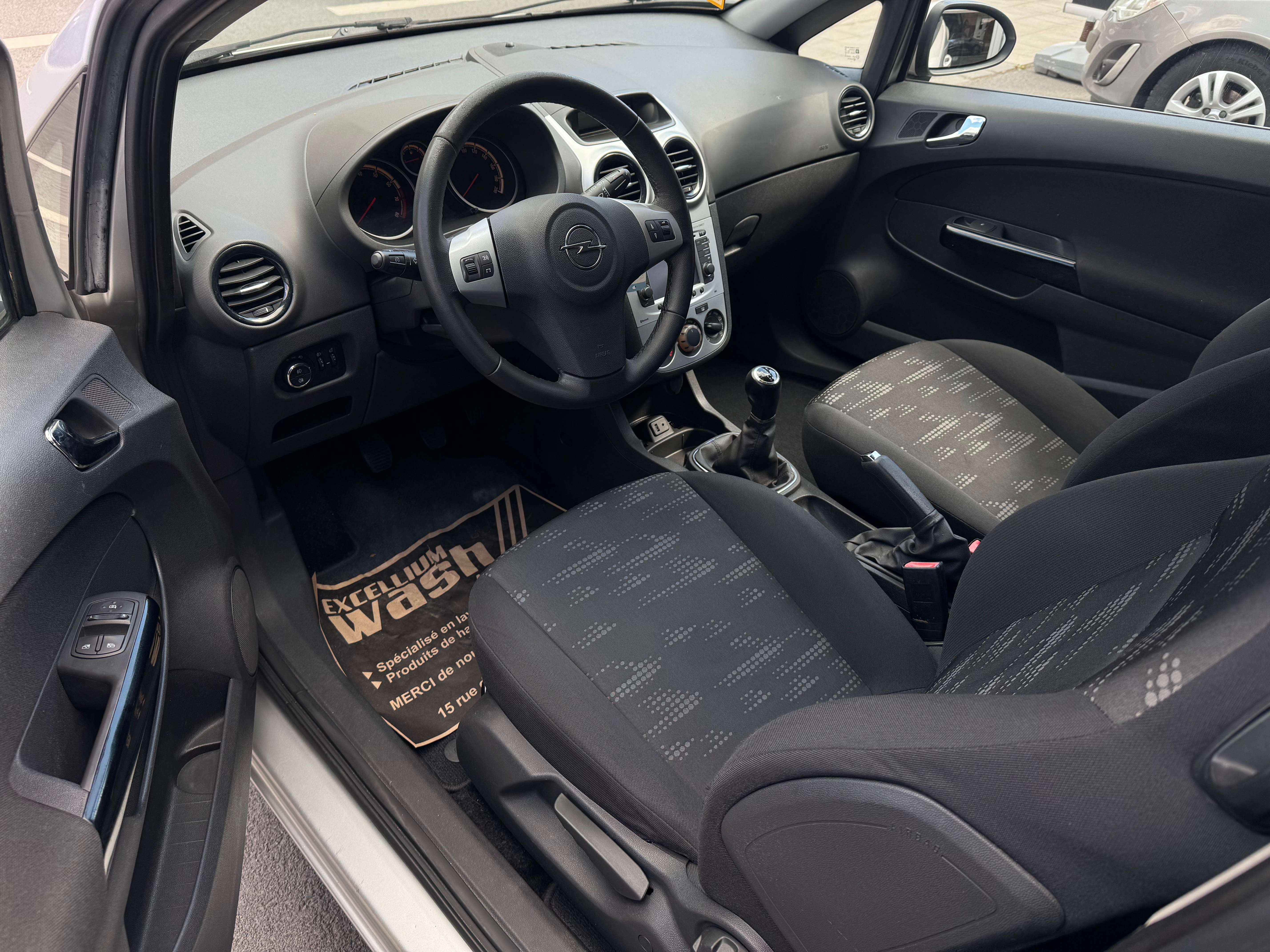 Opel Corsa 1.2i 3Porte Airco Gps Jante Regulateur de vitesses Carnet Garantie