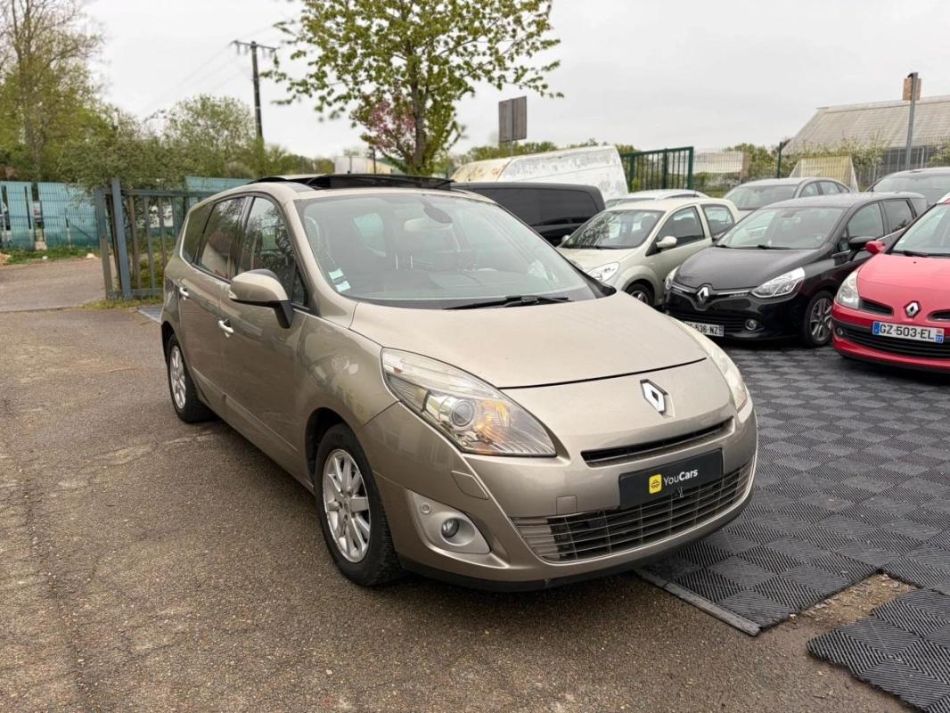 Renault Scenic Grand III 1.9 dCi 131 cv CARPLAY - TOIT OUVRANT SIEGE CHAUFFANT/ELECTRIQUE
