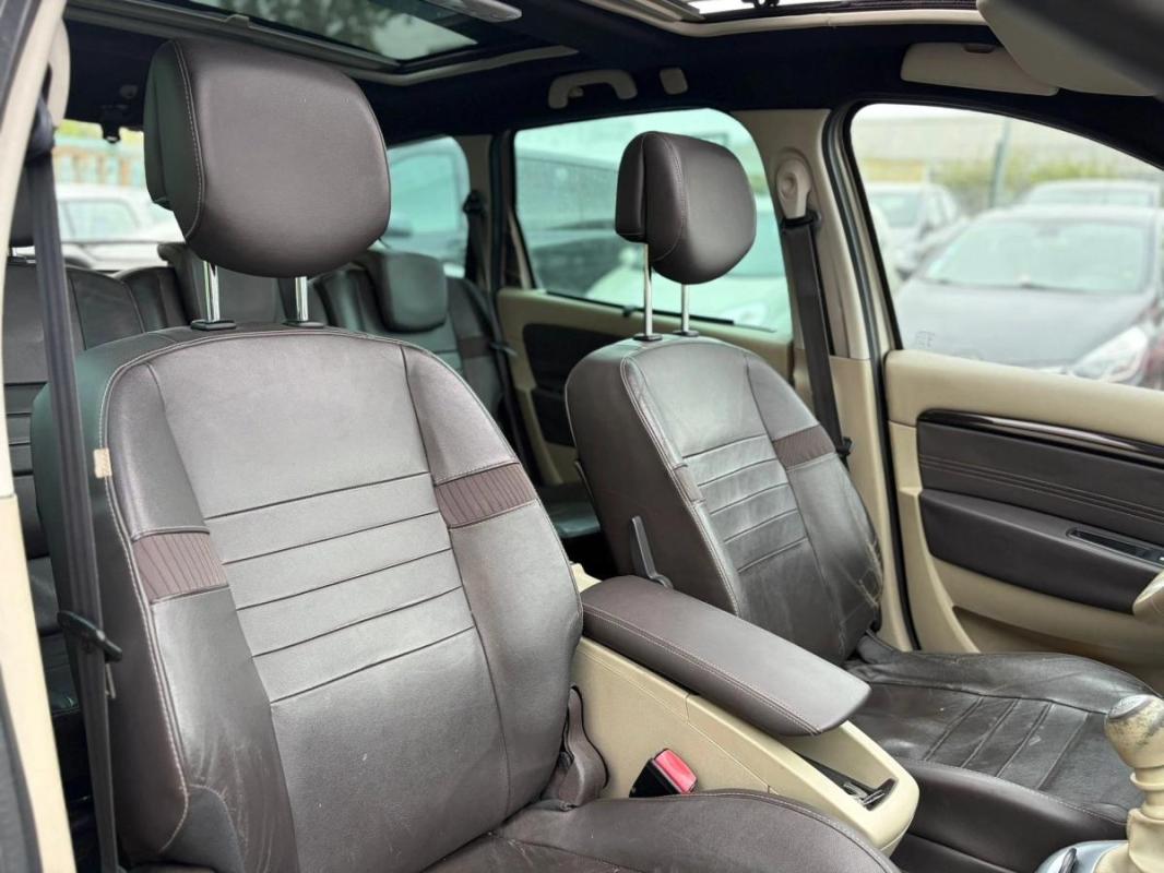 Renault Scenic Grand III 1.9 dCi 131 cv CARPLAY - TOIT OUVRANT SIEGE CHAUFFANT/ELECTRIQUE