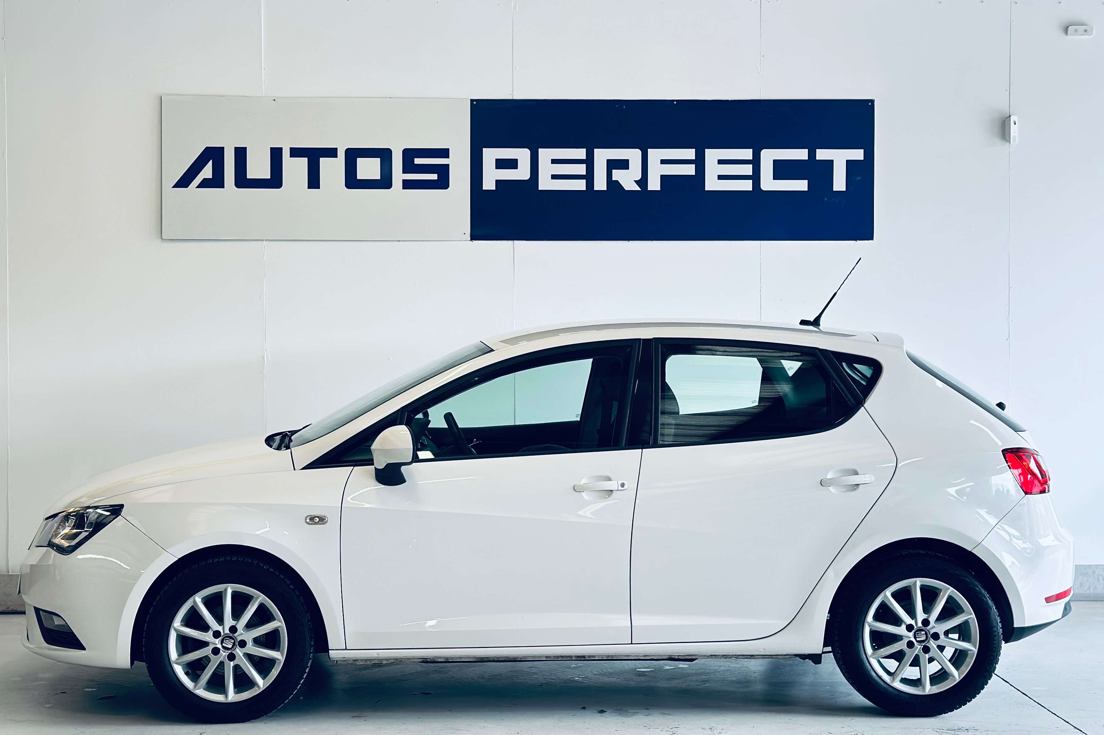 SEAT Ibiza 1.0i NAVI CLIM PDC BLUETOOTH ISOFIX START STOP