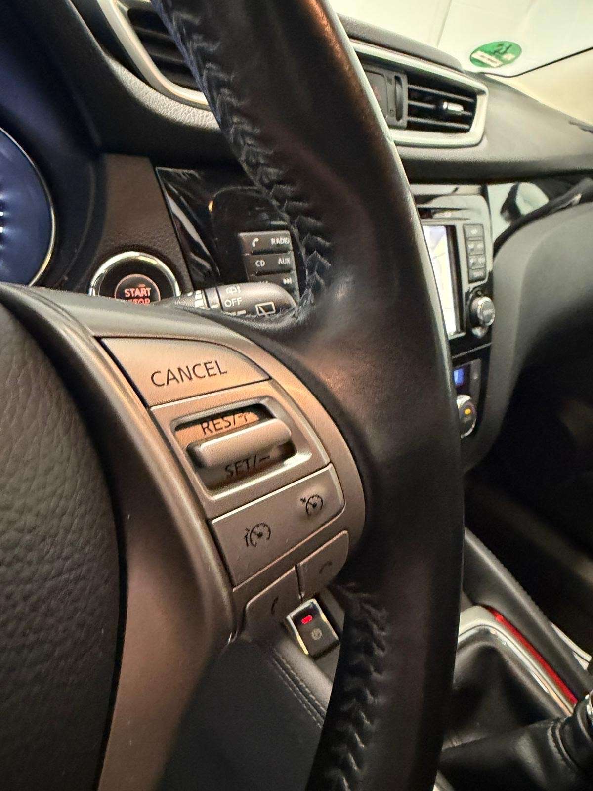 Nissan Qashqai Qashqai 1.2 DIG-T 2WD N-Connecta
