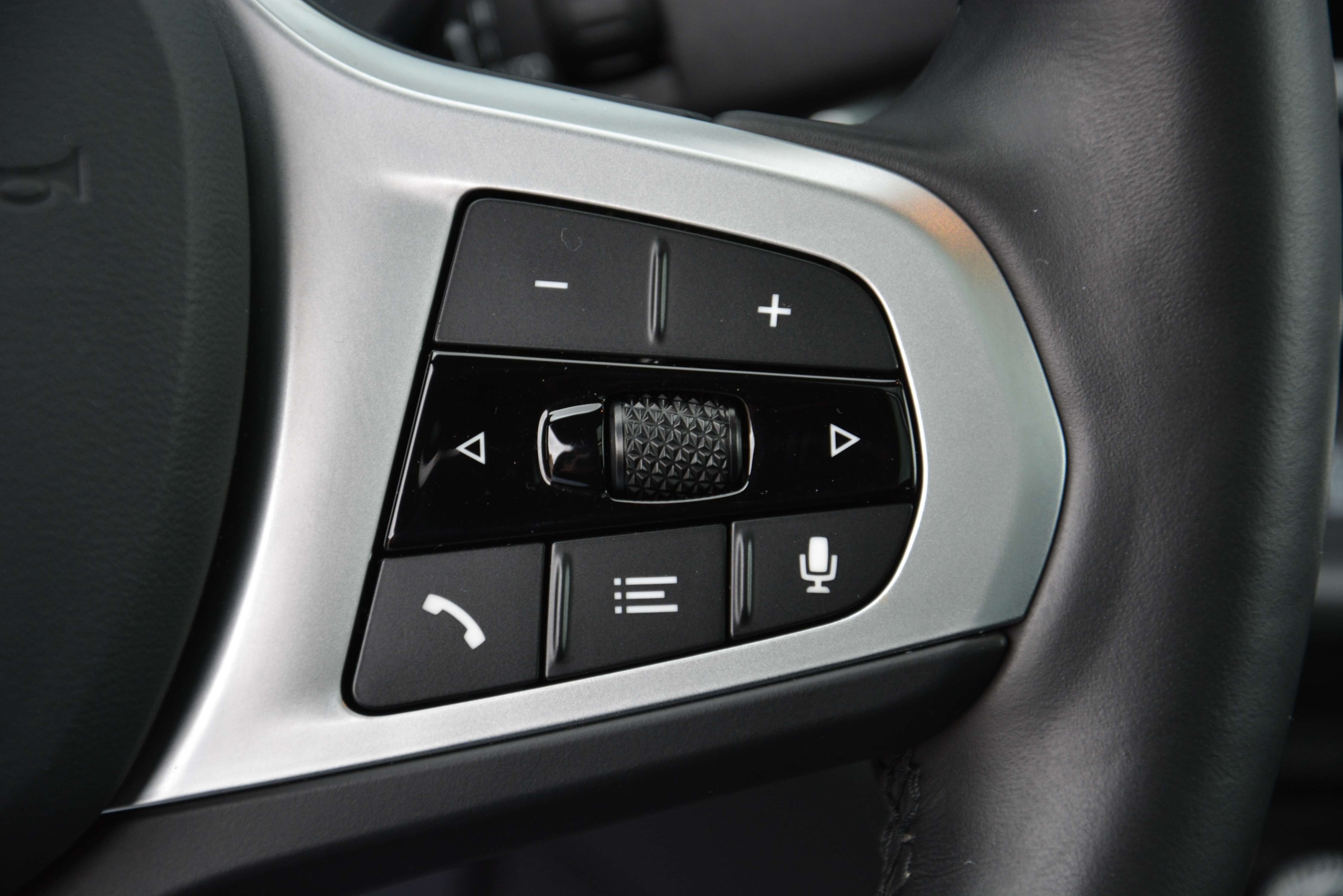 BMW 218 i Gran Coupé M-Sport/Pano/ACC/Hifi/Keyless