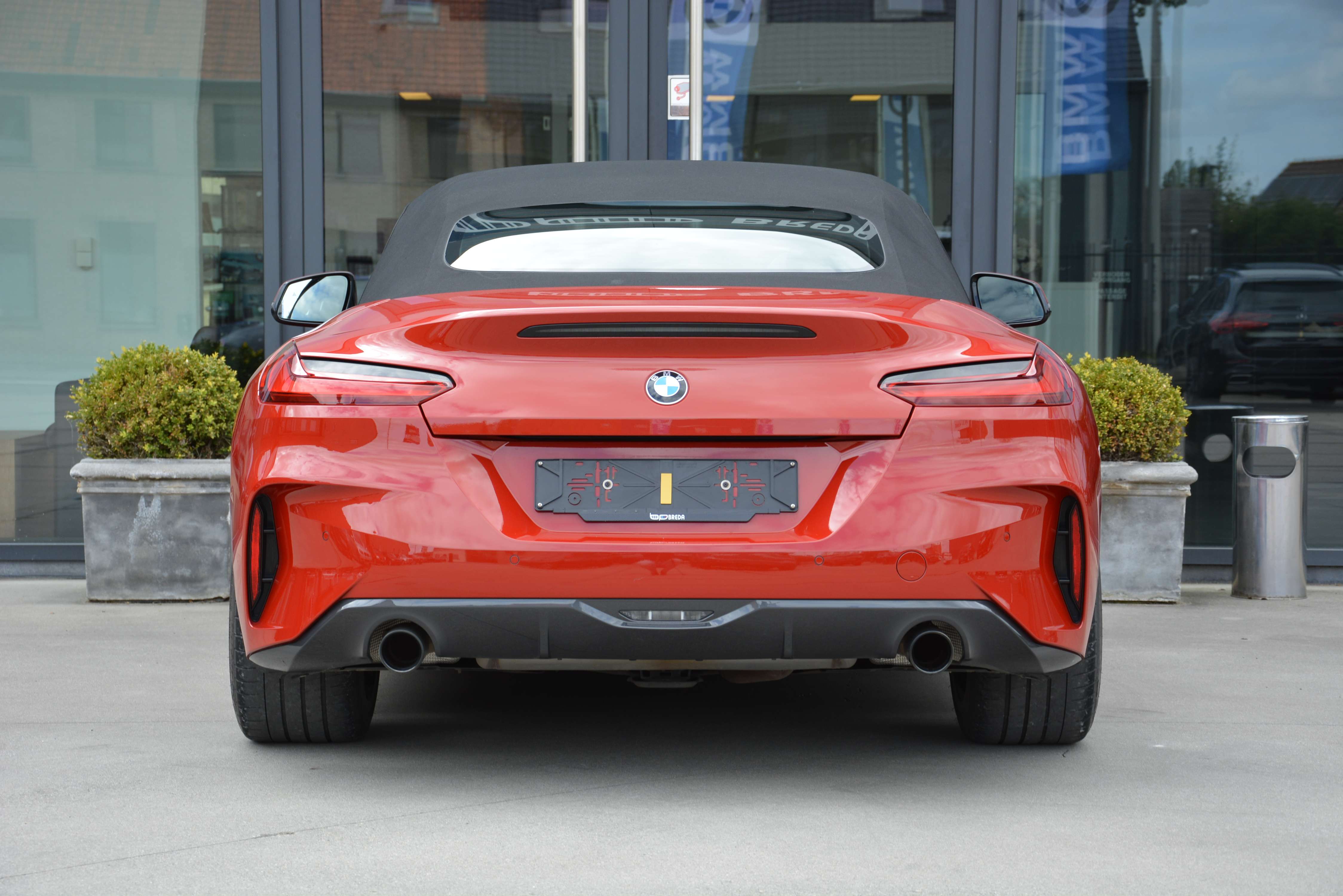 BMW Z4 sDrive30i M-Sport/ San Francisco Red/Keyless/H&K
