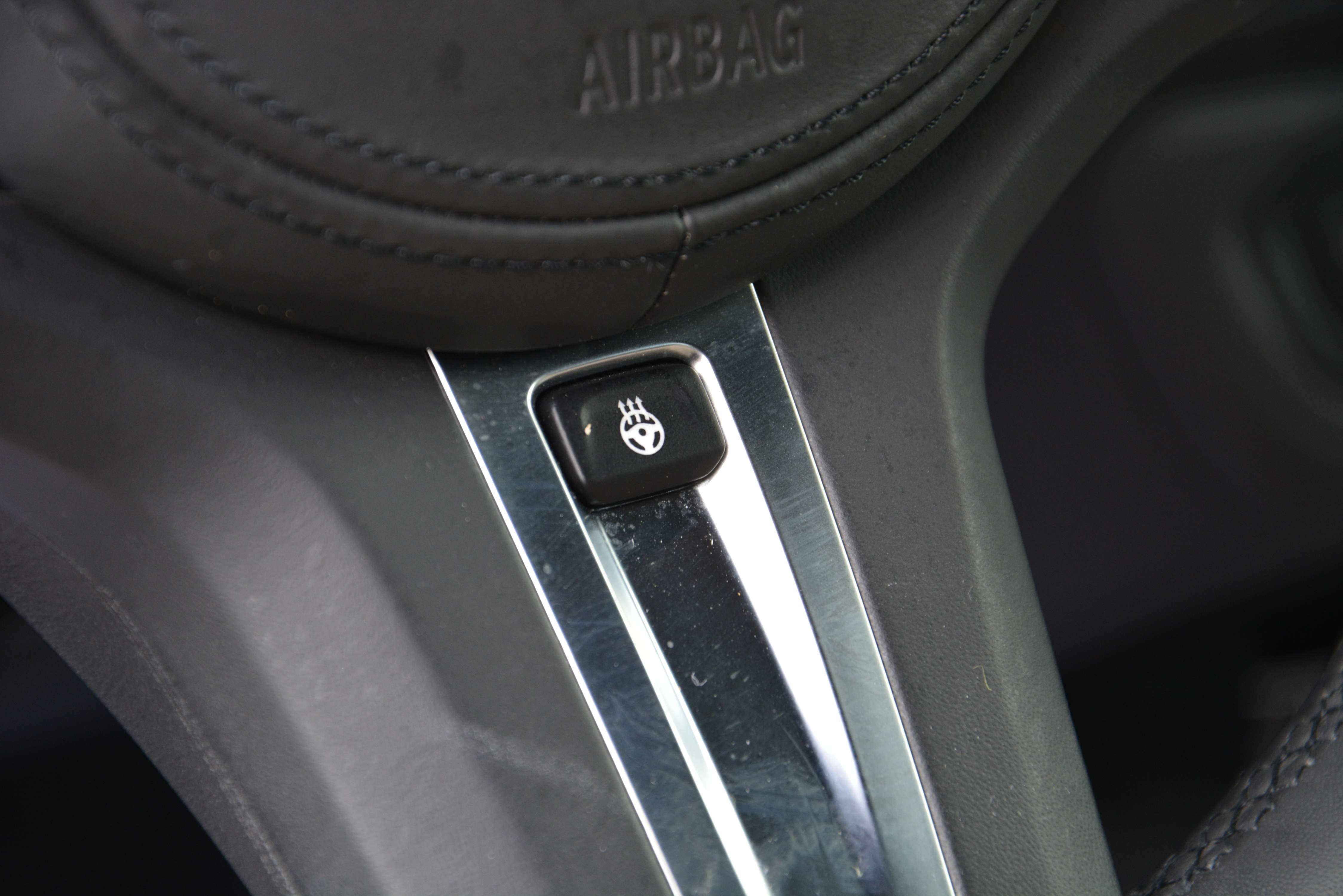 BMW Z4 sDrive30i M-Sport/ San Francisco Red/Keyless/H&K