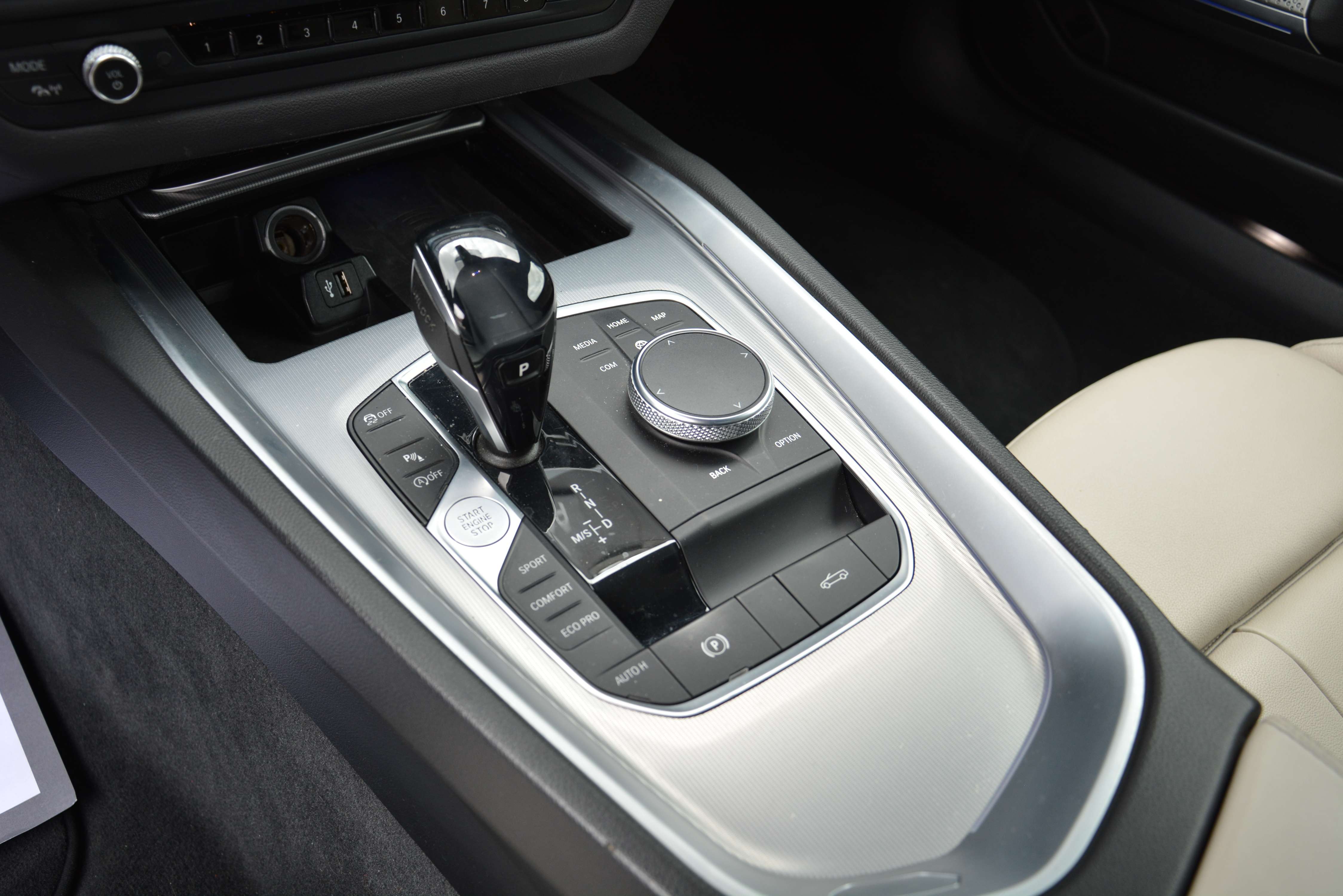 BMW Z4 sDrive30i M-Sport/ San Francisco Red/Keyless/H&K